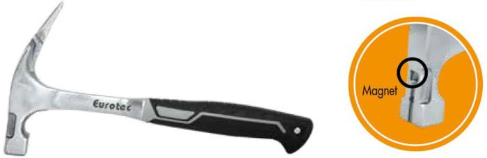 "Zimmermannshammer, 600 gr, Art.-Nr. 800378"
aus verschiedenen Bestandteilen zusammengesetzte Ware, im Wesentlichen bestehend aus
 
- einem mit freiem Arm zu handhabenden Werkzeug (charakterbestimmend), vollständig aus Stahl, mit gummiertem Handgriff
 
- auf einer Seite zu einem Hammerkopf (Schlagbahn) ausgeformt und mit einem Magnet-Nagelhalter versehen sowie einer Rille mit Ausnehmung und Anschlag für den Kopf, zum Einlegen des Nagels beim ersten Schlag
 
- auf der anderen Seite zu einer asymmetrischen Klaue ausgeformt zur Verwendung als Nagelzieher sowie zum Einschlagen in Holz zum Handhaben schwerer, ungünstig zu greifender Holzbauteile
 
- Länge 330 mm
 
(Antragstellerangaben)
 
 
Abbildung siehe Anlage.
 
 
Derartige Erzeugnisse gehören als "Handwerkzeuge (Hämmer), anderweit weder genannt noch inbegriffen, mit arbeitendem Teil aus unedlem Metall" zur Codenummer 8205 2000 00 0 des Zolltarifs.