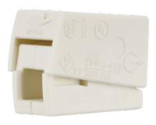 Leuchtenklemme, im Wesentlichen bestehend aus einem isolierenden, 20,5 x 9,5 x 15,5 mm großen Kunststoffkörper mit federnder Drucktaste (mit integrierter Prüföffnung), einer runden Kontaktöffnung auf der einen Seite sowie einer rechteckigen Kontaktöffnung zur Aufnahme von bis zu zwei Kupferleitern auf der anderen Seite. Die Kontaktierung erfolgt über die innenliegende Klemmvorrichtung. Das Erzeugnis ist für eine Spannung von 400 V ausgelegt. Es dient zum Herstellen einer elektrischen Verbindung von Drähten und Kabeln untereinander durch Festklemmen in den Kontaktöffnungen.

Die Ware wird als "elektrisches Gerät zum Verbinden von elektrischen Stromkreisen, für eine Spannung von 1000 V oder weniger, keine Steckvorrichtung, Verbindungs- und Kontaktelement für Drähte und Kabel" eingereiht.

Anlage: 1 Abbildung