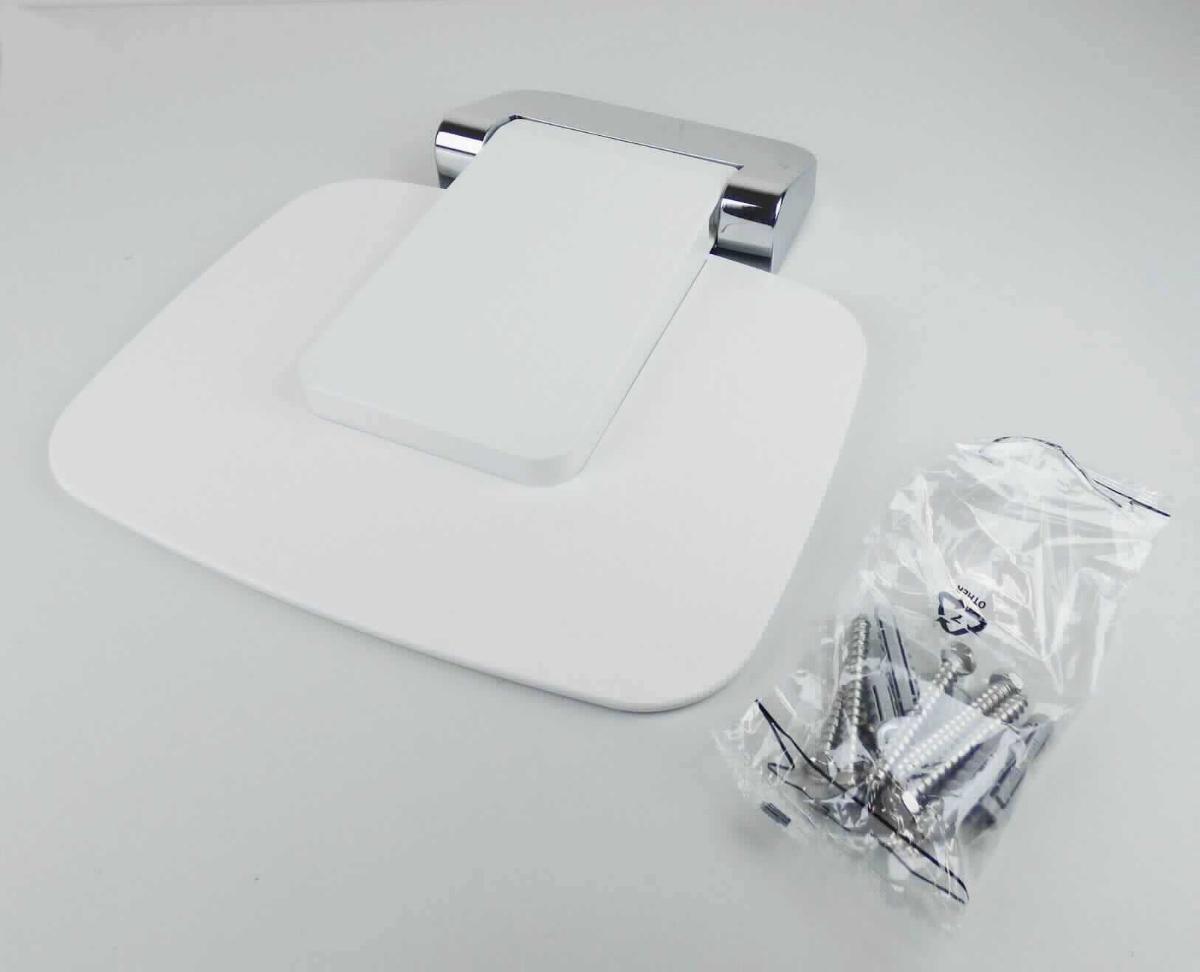 Bei der als "Duschsitz weiß" (Artikel: SLDKL200) bezeichneten Ware handelt es sich um einen klappbaren Sitz zum Anbau an der Wand einer Dusche. Der Sitz aus massivem Kunststoff ist ausgeklappt 350 mm breit, 325 mm tief und 120 mm hoch. Er wird mittels einer Befestigung mit einer Abdeckkappe in Chromoptik mit der Hilfe der beiliegenden Schrauben an der Wand befestigt.

Die in einem Pappkarton aufgemachte Ware als "anderes als von den Unterpositionen 9401 10 bis 9401 79 erfasstes Sitzmöbel" einzureihen.