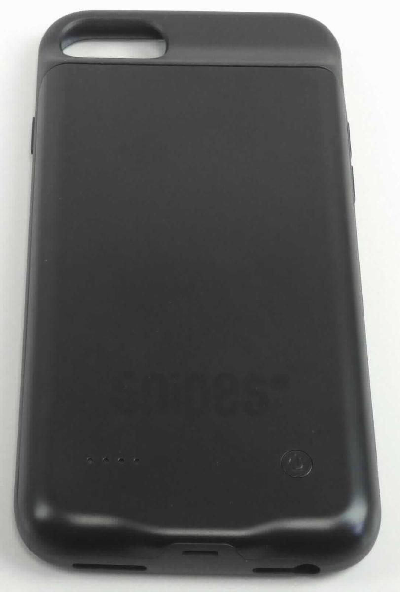 Akkumulator (Abbildung siehe Anlage)
- aus einem Lithium-Polymer-Akkumulator in einem spezifisch geformten Gehäuse 
  (Abmessungen B x H x T: ca. 7 x 14 x 1,5 cm) zur Aufnahme eines Mobiltelefons, mit einem
  Bedienelement, Status-LEDs, elektrischen Kontaktflächen und einem Micro-USB-Anschluss,
  mit einer Kapazität von 3000 mAh, für eine Spannung von  3,7 V,
- zur Verwendung als wiederaufladbare Energiequelle für ein Mobiltelefon,
- zusammen mit Beipack (Bedienungsanleitung, Kabel) in einer gemeinsamen Verkaufsumschließung.
Der Akkumulator bestimmt den Charakter des Ganzen.

"Elektrischer Akkumulator, Lithium-Ionen-Akkumulator, keine Ware der TARIC-Codes 8507 60 00 10 
 bis 8507 60 00 85 - Akkumulator, in Warenzusammenstellung, in Aufmachung für den Einzelverkauf 
 mit nicht charakterbestimmendem Beipack"
