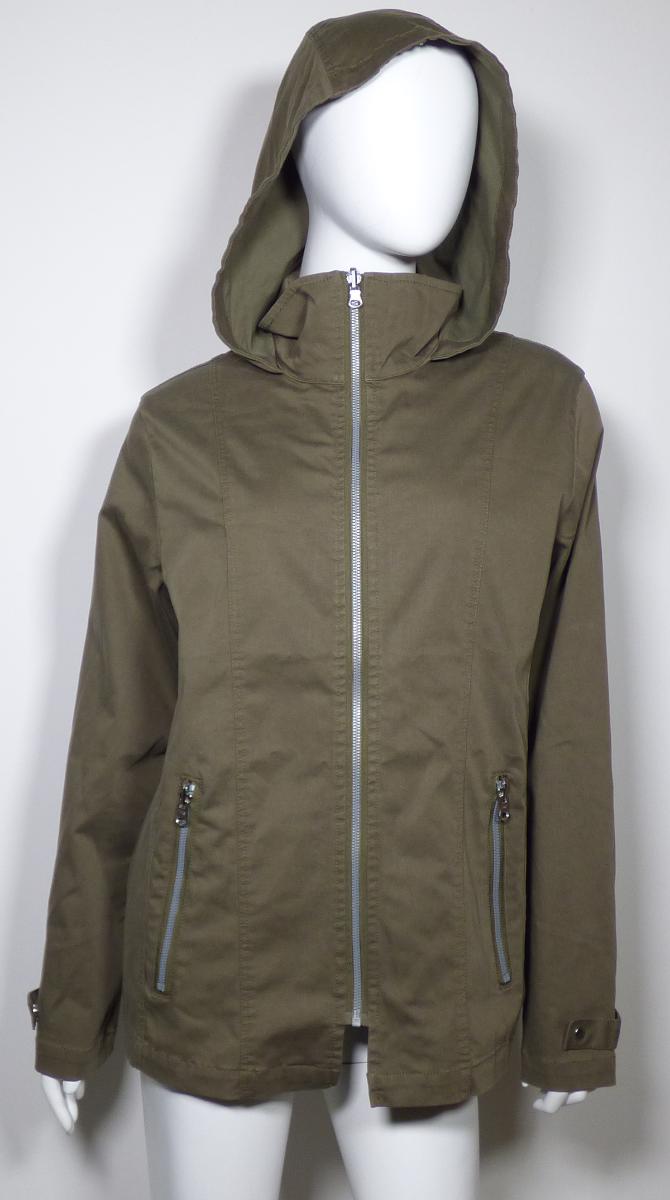 Anorakähnliches Kleidungsstück, sog. Damen-Jacke, Art. 47126, Größe 38, Foto siehe Anlage,
- aus ca. 0,6 mm dicken, einfarbigen Geweben aus laut Antrag 43 % Lyocell, 12 % Polyester, 
  5 % Elasthan (alles Chemiefasern) und 40 % Baumwolle,
- ungefüttert,
- mit einem Stückgewicht von ca. 580 g,
- über den Schritt reichend (Rückenlänge: ca. 69 cm),
- mit einer Kapuze,
- vorn mit einer durchgehenden Öffnung mit einem bis in die Kragenspitzen reichenden
  Reißverschluss,
- ohne Hinweise auf den Trägerkreis (unisex),
- mit langen Ärmeln, mit nicht verengenden Zierriegeln mit Druckknopfverschluss,
- mit zwei eingesetzten Taschen mit Reißverschluss unterhalb der Taille,
- am unteren Rand durch Umschlagen und Festnähen gesäumt,
- wird im Allgemeinen über jeder anderen Kleidung und zum Schutz gegen das Wetter ge-
  tragen, somit keine Jacke.

"Anorakähnliches Kleidungsstück, aus Geweben, für Frauen, aus Chemiefasern, mit einem 
 Stückgewicht von weniger als 1 kg"