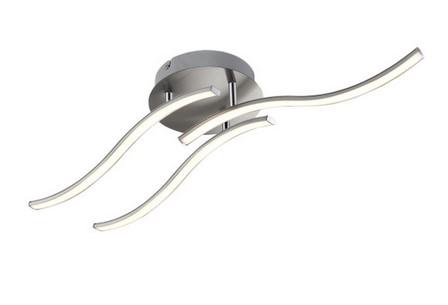 Bei der sog. LED Deckenleuchte Ny bolge 2-flammig bzw. LED Deckenleuchte Tripple bolge 3-flammig handelt es sich um eine Deckenleuchte, bestehend aus einer kreisrunden Deckenaufhängung aus unedlem Metall und zwei bzw. drei mittels Abstandshalter daran waagerecht befestigter, drehbarer, gewellter Metallschienen (etwa 66 bzw. 55 cm x 17 cm – L x H), mit fest verbauten LED-Lichtquellen, die an der Unterseite mit einem transluzenten Diffusor aus Kunststoff versehen sind.

Das Erzeugnis dient der Beleuchtung von Innenräumen und wird mit Montagematerial in einem Karton verpackt.

Der stoffliche Charakter der Leuchte wird aufgrund des Umfangs, des äußeren Erscheinungsbildes und der Bedeutung in Bezug auf die Verwendung (Form und Stabilität verleihend) durch das unedle Metall bestimmt.

Hinweise auf eine Handarbeit liegen nicht vor.

Das Erzeugnis ist als "elektrischer Beleuchtungskörper, Deckenleuchte, anderweit weder genannt noch inbegriffen, nicht von den Unterpositionen (KN) 9405 1140 und 9405 1150 erfasst, ausschließlich zur Verwendung mit LED-Lichtquellen bestimmt, aus Metall, nicht handgearbeitet, nicht für zivile Luftfahrzeuge" einzureihen.