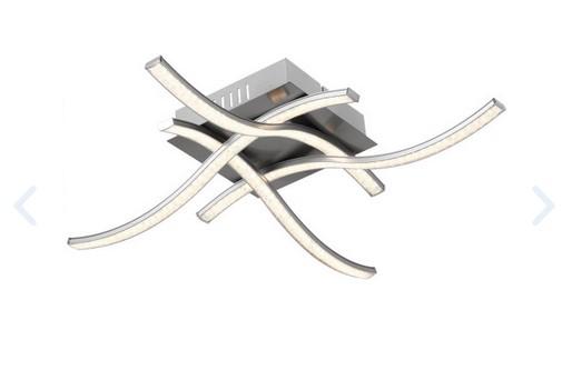 Bei der sog. LED Deckenleuchte Tigull 4-flammig handelt es sich um eine Deckenleuchte, bestehend aus einer quaderförmigen Deckenaufhängung aus unedlem Metall und vier daran waagerecht befestigten, wellenförmig geschwungenen, sich kreuzenden Metallschienen (etwa 46 x 46 x 10 cm – L x B x H), mit fest verbauten LED-Lichtquellen, die an der Unterseite mit einem körnig gestalteten Diffusor aus klarem Kunststoff versehen sind.

Das Erzeugnis dient der Beleuchtung von Innenräumen und wird mit Montagematerial in einem Karton verpackt.

Der stoffliche Charakter der Leuchte wird aufgrund des Umfangs, des äußeren Erscheinungsbildes und der Bedeutung in Bezug auf die Verwendung (Form und Stabilität verleihend) durch das unedle Metall bestimmt.

Hinweise auf eine Handarbeit liegen nicht vor.

Das Erzeugnis ist als "elektrischer Beleuchtungskörper, Deckenleuchte, anderweit weder genannt noch inbegriffen, ausschließlich zur Verwendung mit LED-Lichtquellen bestimmt, aus Metall, nicht handgearbeitet, nicht für zivile Luftfahrzeuge" einzureihen.