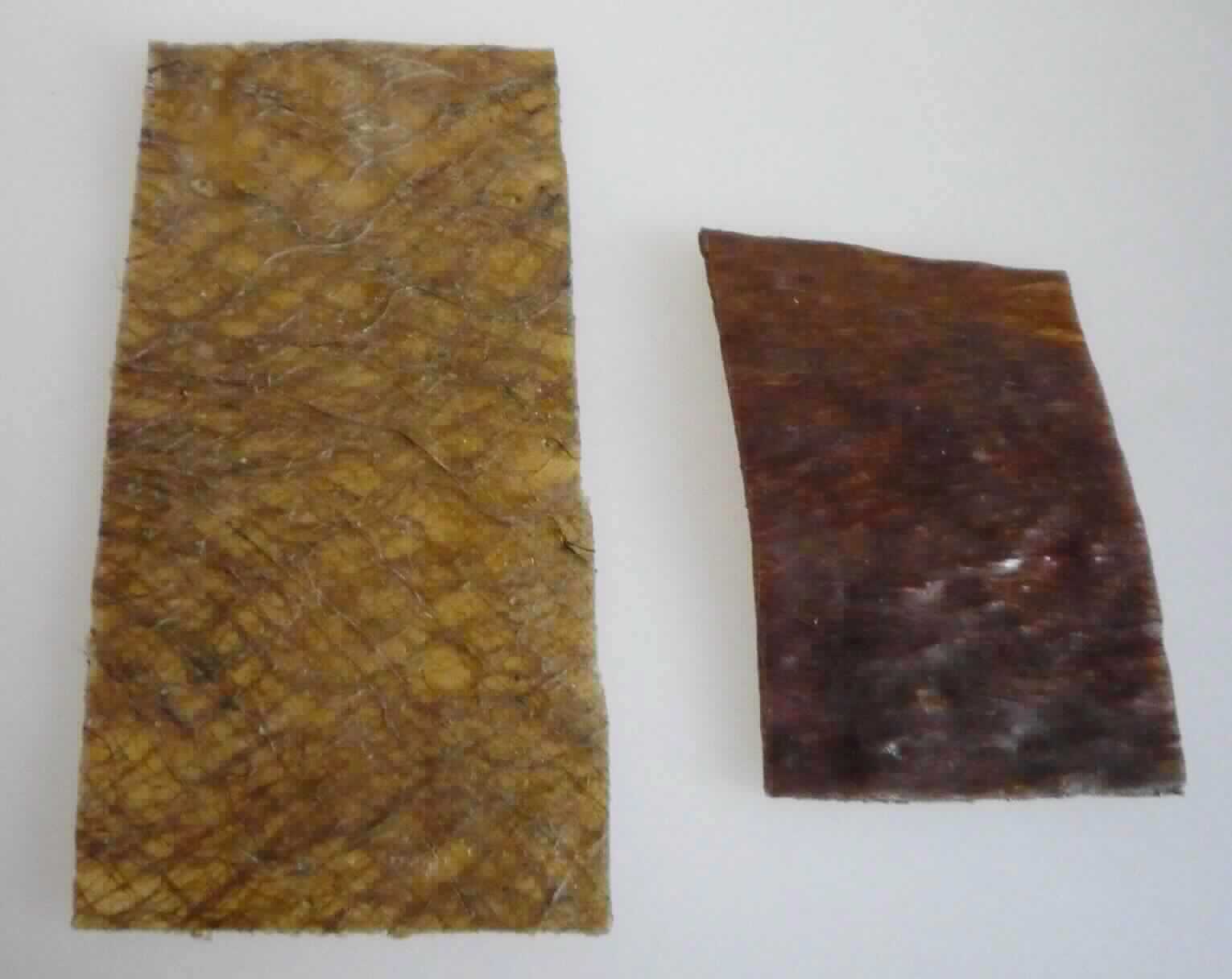 Die Ware besteht laut Angaben aus nicht vulkanisiertem Naturkautschuk und eingebetteten Fasern aus der Fruchtstammhülle von Palmen und soll für die Fertigung von Schuhen und Taschen verwendet werden. Die Laboruntersuchungen ergaben, dass es sich um ein rechteckiges, braunes, elastisches Flacherzeugnis mit eingebetteten, losen Fasern aus nicht vulkanisiertem Naturkautschuk handelt.

Die Ware ist als nicht vulkanisierte Kautschukmischung in Platten, Blättern oder Streifen in die Codenummer 4005 9100 00 0 des Zolltarifs einzureihen.