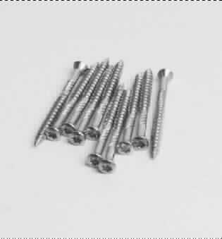 Es handelt sich um aus nicht rostendem Stahl gefertigte Schrauben, mit Senkkopf mit Innensechsrund (sog. Torx, geschützte Marke) und mit einem nicht bis zum Kopf reichenden, selbstformenden Gewinde, das eine schräg zur Schraubenachse verlaufende Schneidnut aufweist. Das spitze Gewindeende ist mit einer Schneidkerbe versehen. Zwischen Gewinde und Kopf weisen die Erzeugnisse einen sog. Drallschaft auf. Der Kopf ist an der Unterseite mit sechs Fräsrippen ausgestattet.
Gewindedurchmesser: ca. 4 mm; Gesamtlänge: ca. 59,1 mm.
- Antragstellerangaben - 

Abbildung siehe Anlage.

Derartige Erzeugnisse gehören als "andere gewindeformende Schrauben aus nicht rostendem Stahl" zum TARIC-Code 7318 1410 90.