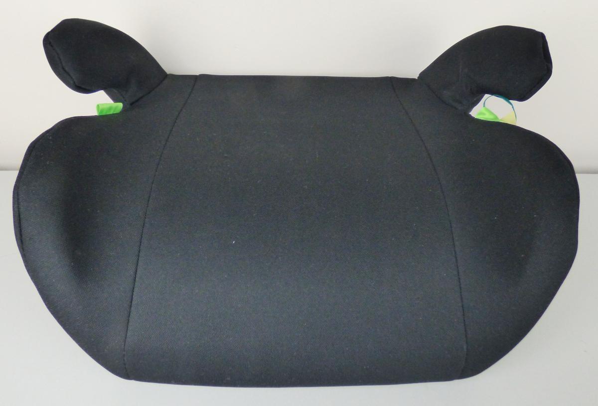 Bei der als "Kindersitzerhöhung, Art.Nr. 370360, 78360, 73630, 73631" bezeichneten Ware handelt es sich um eine Kindersitzerhöhung, im Wesentlichen bestehend aus einem ergonomisch geformten Kunststoffkörper (Maße: ca. 43,5 x 35 x 21 cm), der mit einem gepolsterten Sitzbezug bezogen ist.
Das Erzeugnis dient als Autokindersitz für Kinder im Alter von 3 bis 12 Jahren in Kraftfahrzeugen und wird z.B. so auf die Rückbank gestellt, dass das Kind mit dem dort vorhandenen Dreipunktgurt gesichert werden kann.

Die Ware wird als "anderes als von der Position 9402 und den Unterpositionen (HS) 9401 10 bis 9401 79 erfasstes Sitzmöbel" eingereiht.