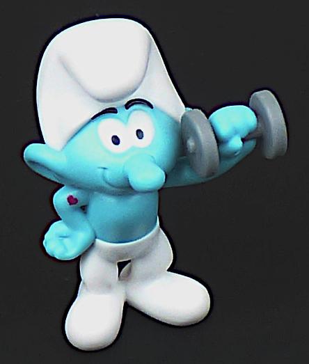 Bei dem vorliegenden und als "Hefty Smurf, Art. 17999B" bezeichneten Erzeugnis handelt es sich um ein Spielzeug,
- ein humanoides, nicht menschliches Wesen mit blauer Hautfarbe darstellend (sog. "Schlumpf"),
- aus starrem Kunststoff gefertigt, somit ungefüllt,
- ca. 8,6 cm hoch,
- mit einem Kopf, zwei Armen, einem angedeuteten Schwanz und zwei Beinen versehen,
- mit einer nicht abnehmbaren Mütze sowie einer Hose bekleidet,
- das Wesen hat in der linken Hand eine Hantel und hält diese neben das Gesicht,
- dient der spielerischen Unterhaltung von Kindern,
- in einem Polybeutel verpackt.

Derartige Erzeugnisse werden zolltarifrechtlich als "Spielzeug, ein nicht menschliches Wesen darstellend, nicht gefüllt, nicht aus Holz handgearbeitet" eingereiht.