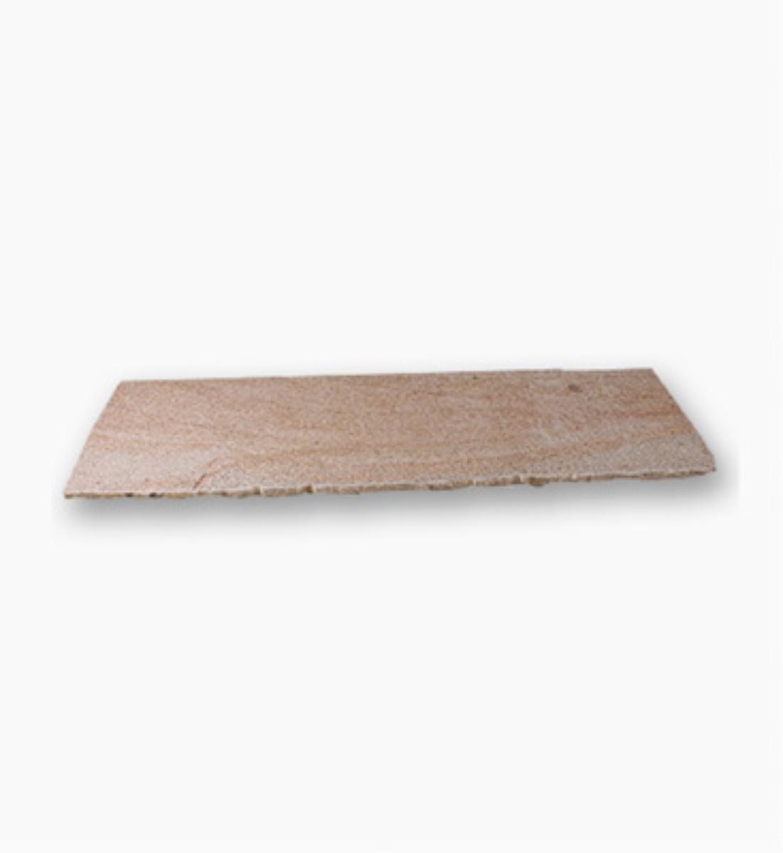 Angaben:
Polygonalplatten SOL gestockt; Bearbeitung: Oberfläche gesägt und gestockt; Material: Granit; Farbe: gelb-grau.

Befund:
Pflasterplatten aus Naturstein.