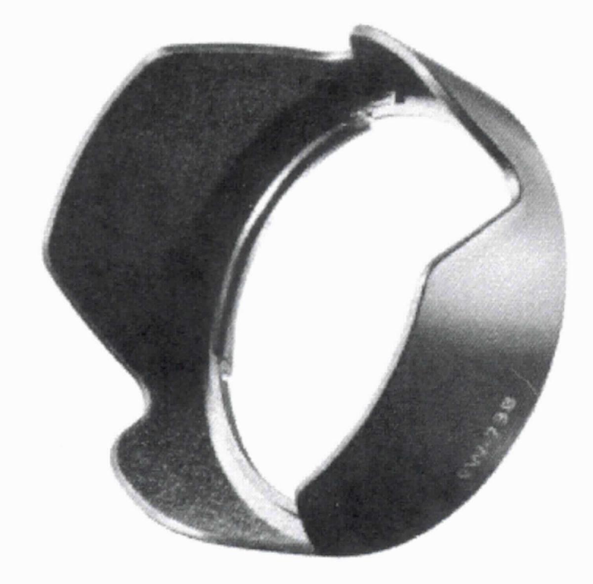 Sog. Walimex Gegenlichtblende EW73B, im Wesentlichen bestehend aus einem Ring aus Kunststoff mit Bajonettanschluss, dessen Rand wellenförmig gearbeitet und innenseitig mit einem Veloursstoff überzogen ist, um einfallendes Streulicht zu absorbieren. Die Blende ist speziell für Objektive der Canon-EF-S-Serie (nicht Gegenstand dieser vZTA-Entscheidung) konzipiert und kann umgekehrt auch als Objektivschutz verwendet werden.
Äußere Form: siehe Abbildung in der Anlage.
Die Ware ist in einem Blister verpackt und dient zur Vermeidung von störendem Streulichteinfall bei Fotoauf-nahmen.

Die Ware wird als "Zubehör, erkennbar hauptsächlich bestimmt für Objektive für Kameras, die nicht von den Unterpositionen (TARIC) 9002 1100 15 bis 9002 1100 85 erfasst werden" eingereiht.