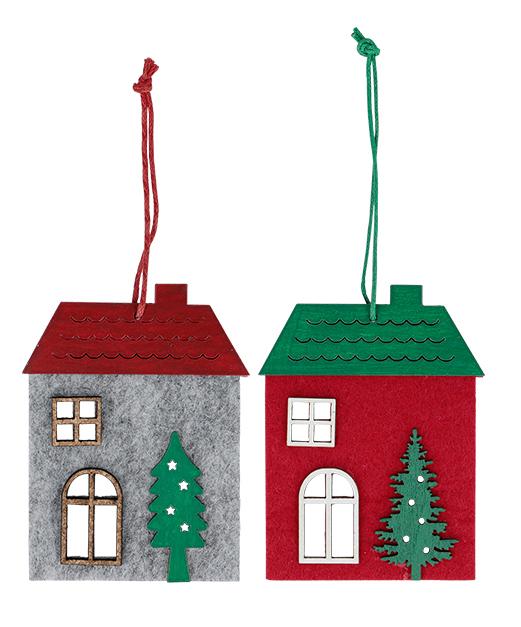 Deko-Anhänger, Foto siehe Anlage,
- in einem Polybeutel mit Pappaufhänger verpackt,
- als 2er Set in verschiedenen Ausführungen, jeweils die Nachbildung eines Hauses mit einem 
  Tannenbaum im Vordergrund darstellend,
- mit den Abmessungen von laut Antrag 6﻿ cm x 8﻿ cm,
- laut Untersuchungsergebnis aus genadelten und mit Bindemittel bzw. Bindefasern verfestigten 
  Vliesstoffen aus synthetischen Chemiefasern, damit keine Ware des TARIC-Codes 6307 9098 99,
- mit Ausstanzungen und einseitig aufgeklebten Elementen ("Dach", "Tannenbaum" und 
  "Fensterrahmen") aus Holz bzw. Kork verziert,
- mit einer Aufhängeschlaufe versehen,
- durch Zusammenfügen konfektioniert,
- keine Waren zur Innenausstattung, da ohne raumbezogene Funktion,
- erfüllt nicht die Bedingungen zur Einreihung in die Position 9505.

"Andere konfektionierte Waren (Deko-Anhänger), aus Spinnstoffen, aus Vliesstoffen"