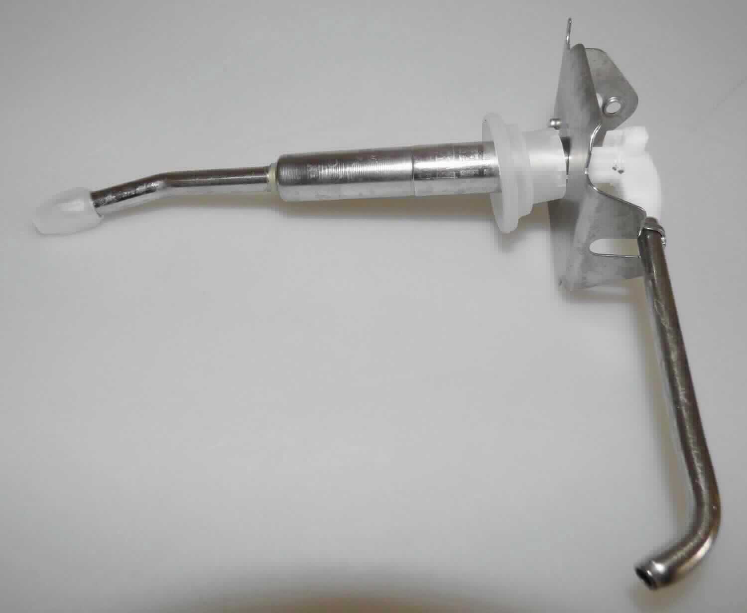 Universalpumpe, Artikel 099203-00
- aus einer Flüssigkeitspumpe mit federbetätigtem Kolbenmechanismus, Ausgabetülle, Ansaugrohr 
  und Pumpenkopf, aus unedlem Metall sowie Manschette (Abbildung siehe Anlage),
- dient nach Einbau in ein Behältnis zur Ausgabe von Flüssigkeiten.

"Flüssigkeitspumpe, Handpumpe - sog. Universalpumpe"