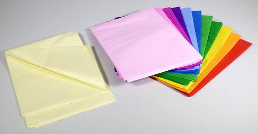 Es handelt sich um rechteckige Bogen aus Papier (Format: etwa 50 x 70 cm, je zehn Bogen sind gemeinsam auf etwa 18 x 25,5 cm gefaltet). Das Papier ist weder gestrichen noch überzogen. Es weist bezogen auf die Gesamtfasermenge einen Gehalt an Fasern von mehr als 10 GHT auf, die in einem mechanischen Aufbereitungsverfahren gewonnen wurden. Es hat ein Quadratmetergewicht von weniger als 80 g und ist in der Masse gefärbt. 120 Bogen sind mit einem mit Produktinformationen bedruckten Pappeinleger in einem Kunststoffbeutel verpackt.

Abbildung siehe Anlage. 

Derartige Waren gehören als "andere Papiere, weder gestrichen noch überzogen, von der Art, wie sie als Schreibpapiere, Druckpapiere oder als Papiere zu anderen grafischen Zwecken verwendet werden, ausgenommen Papiere der Position 4801 oder 4803, andere als in den vorgenannten Unterpositionen, mit einem Gehalt an Fasern, in einem mechanischem oder chemisch-mechanischen Aufbereitungsverfahren gewonnen, von mehr als 10 GHT, bezogen auf die Gesamtfasermenge, andere Bogen als solche, die ungefaltet auf einer Seite nicht mehr als 435 mm und auf der anderen Seite nicht mehr als 297 mm messen" zum TARIC-Code 4802 69 00 00.