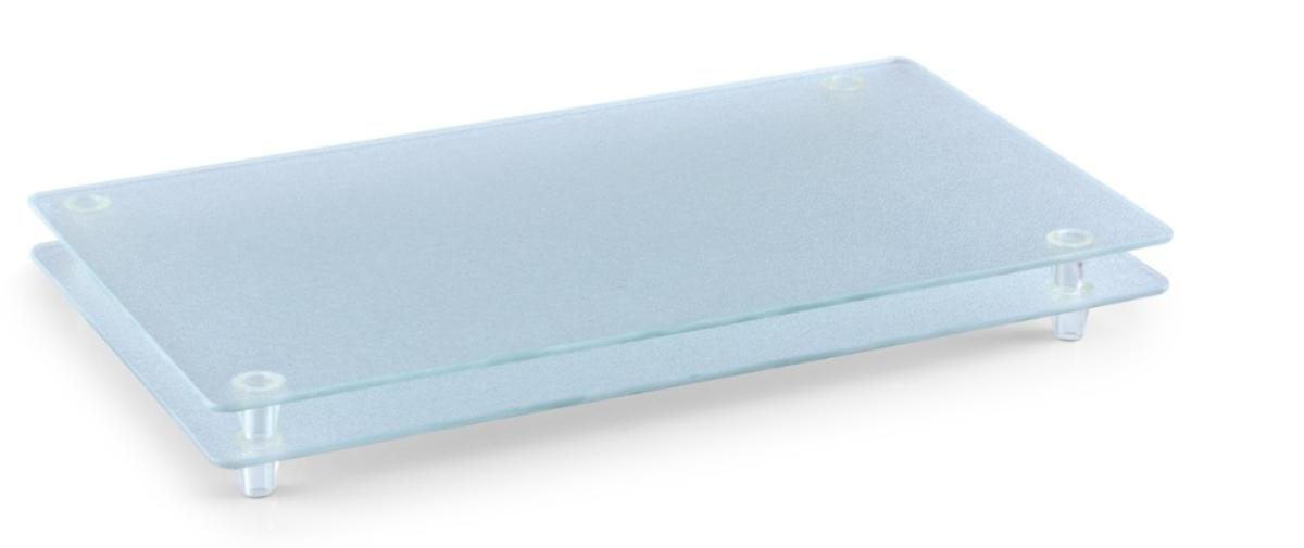 Glaswaren zur Verwendung in der Küche, sog. Glasschneideplatten 2er-Set für 4-Platten-Kochfeld,
Artikel 26207, Foto siehe Anlage,
Warenmuster wurden nicht vorgelegt; die Einreihung erfolgt anhand der Antragsangaben,
- zwei rechteckige Platten, jeweils:
- - mit geschliffenen Kanten und abgerundeten Ecken,
- - aus vorgespanntem Glas (ESG-Sicherheitsglas),
- - an der Oberseite uneben gearbeitet,
- - an der Unterseite mit vier Stellfüßen aus Kunststoff versehen,
- - in den Abmessungen: ca. 52 cm x 30 cm,
- zur Verwendung auf Plattenkochfelder als Unterlage beim Schneiden bzw. als Ablagefläche,
- zusammen mit einem sog. Produktbeileger in einer Folie eingeschweißt gemeinsam verpackt.

"Glaswaren zur Verwendung in der Küche (Glasschneideplatten), aus vorgespanntem Glas"