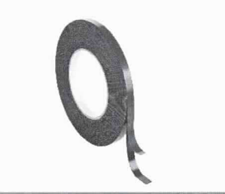 Bei der Ware handelt es sich den Angaben nach um ein doppelseitiges Klebeband aus einem Polyethylenschaumstoffträger, der beidseitig mit einem Acrylatklebstoff versehen ist. Das Erzeugnis ist mit einer Schutzfolie versehen und wird auf Rollen mit einer Breite von 9 mm bis 25 mm gehandelt.

Die Ware ist als andere Bänder, selbstklebend, aus Kunststoffen, in Rollen mit einer Breite von 20 cm oder weniger in den TARIC-Code 3919 1080 90 des Zolltarifs einzureihen.