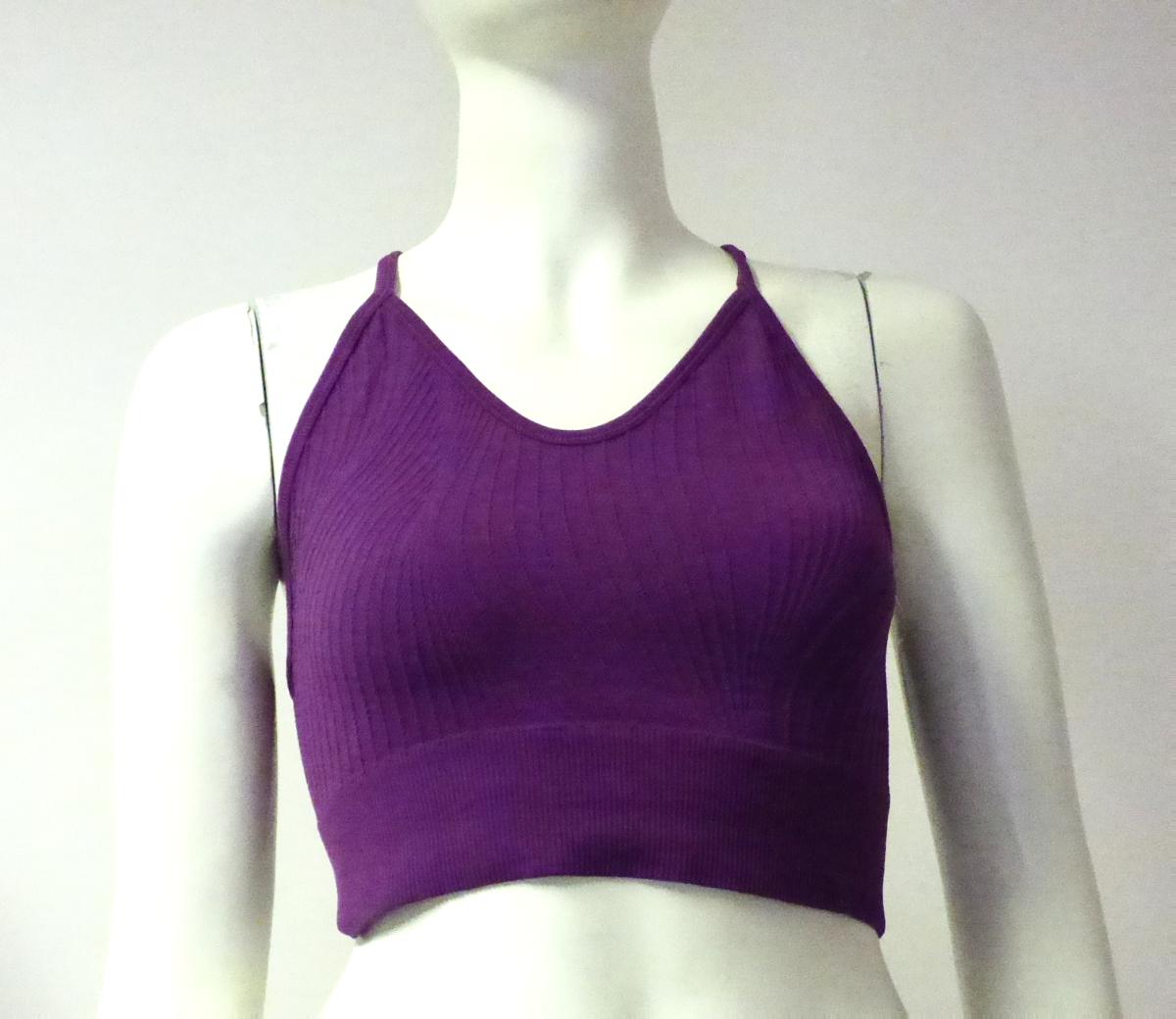Bustier, sog. Bralette PURE Ceramicwarm seamless, Art. 351011, Größe S, Foto siehe Anlage,
- in einem Polybeutel verpackt,
- aus ca. 1,1 mm dicken, strukturiert gewirkten, einfarbigen Gewirken aus laut Antrag 89 % Polyamid
  und 11 % Elasthan (beides synthetische Chemiefasern),
- bis unter die Brust reichend (Rückenlänge: ca. 32 cm),
- mit Schulterträgern; im Rückenteil in der Art eines Ringershirts gearbeitet,
- ohne Öffnung und ohne Verschluss,
- ärmellos,
- am unteren Rand doppellagig gearbeitet,
- ohne ausgearbeitetes Büstenteil; das Kleidungsstück ist nach Schnitt und Ausstattung nicht dazu
  bestimmt, die Einzelbüste zu stützen, zu formen oder zu korrigieren (somit keine Ware der Position
  6212).

"Andere Kleidung (Bustier), aus Gewirken, aus Chemiefasern"