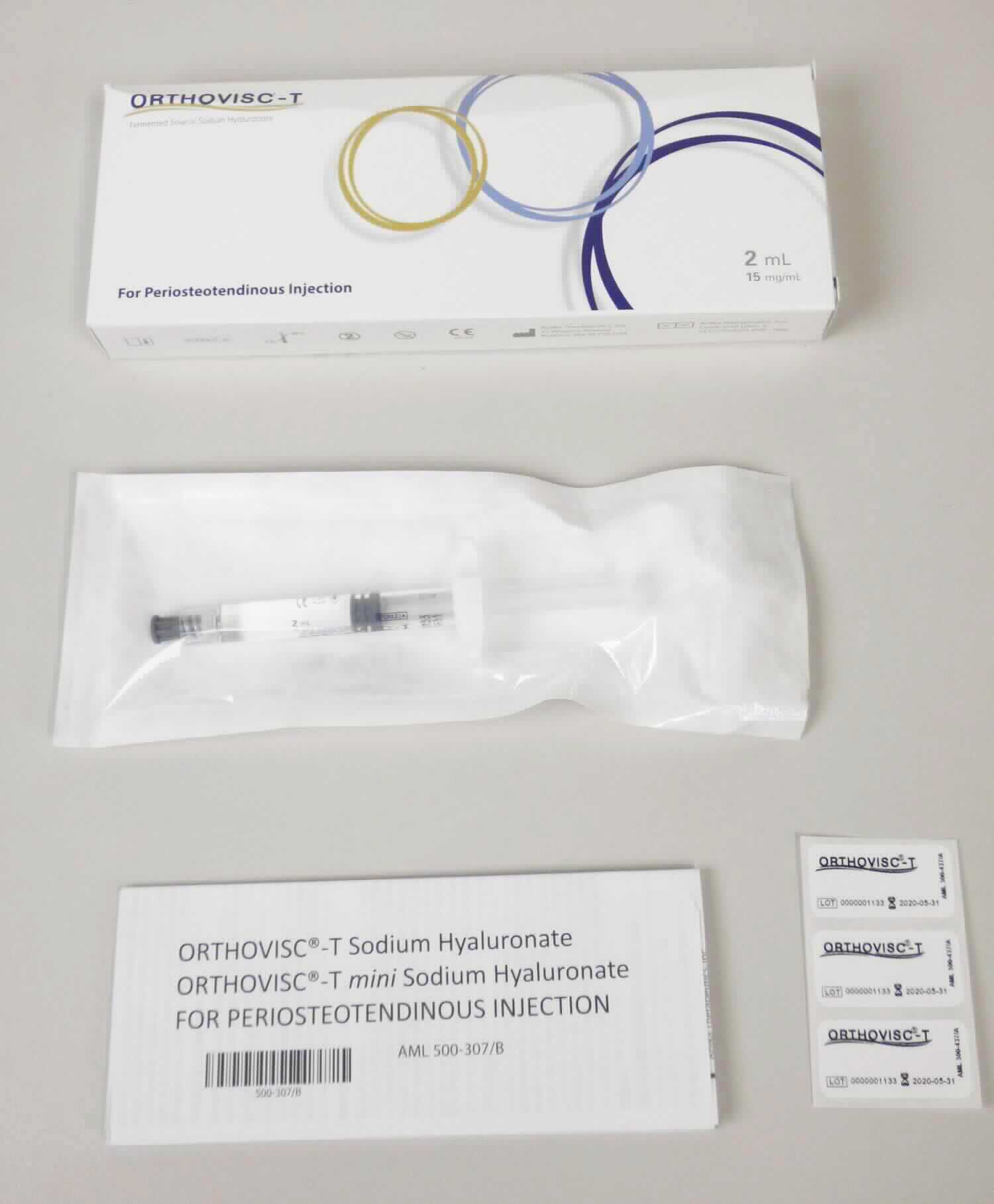 Arzneiware; Injektionslösung

Laut den vorgelegten Informationen (Warenprobe, Infoblatt und Gebrauchsinformation) handelt es sich bei der Ware um eine viskoelastische sterile wässrige Lösung von Natriumhyaluronat zur Anwendung gegen Tendopathie zur Linderung der Schmerzen und Wiederherstellung der Funktionsfähigkeit.
In einem bunt bedruckten Faltkarton liegt neben einer mehrsprachigen Gebrauchsanweisung und drei Etiketten eine Einmal-Glasspritze mit 2 mL Inhalt steril verpackt vor. Die mehrsprachige Gebrauchsanweisung enthält neben den Angaben zum Anwendungsgebiet Informationen über die genaue Zusammensetzung, die Dosierung und die Art der Anwendung. Zusätzlich werden Hinweise zum Gebrauch, zu Neben- und Wechselwirkungen und zur Wirkungsweise gegeben. 

Die Ware ist als Arzneiware zu therapeutischen Zwecken, dosiert und in Aufmachung für den Einzelverkauf, in die Unterposition 3004 9000 der Kombinierten Nomenklatur einzureihen.
