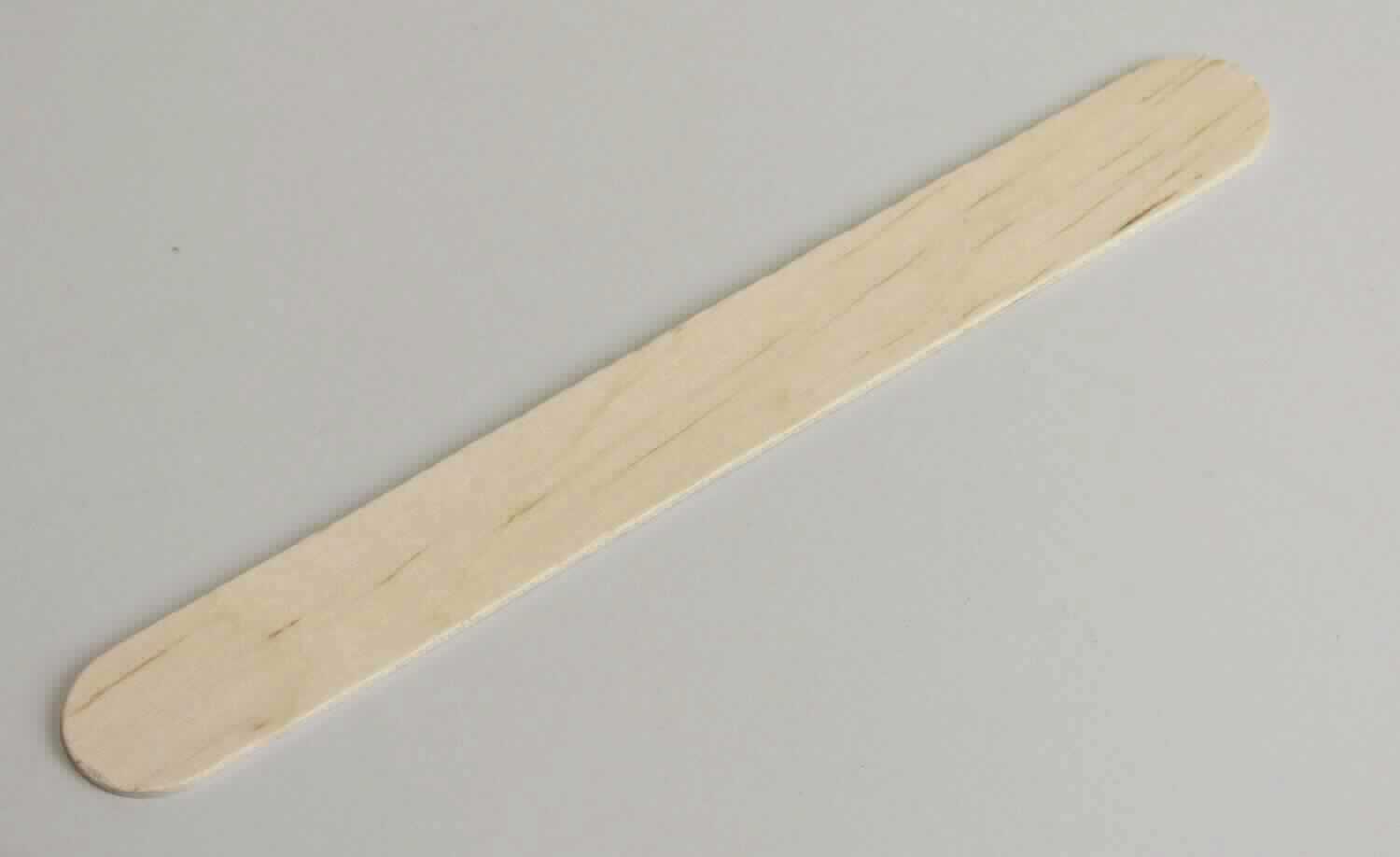 Holzmundspatel
- in Form eines dünnen Streifens aus glattem Birkenholz (lt. Antragsteller), Farbe: Natur,
  Abmessungen: 15 cm lang, 1,8 cm breit, 0,16 cm dick, an den Enden halbkreisförmig abgerundet,
- zu 100 Stück in einem Kunststoffbeutel verpackt,
- universell als Werkzeug einsetzbar.
(Abbildung siehe Anlage)

"Werkzeug aus Holz"