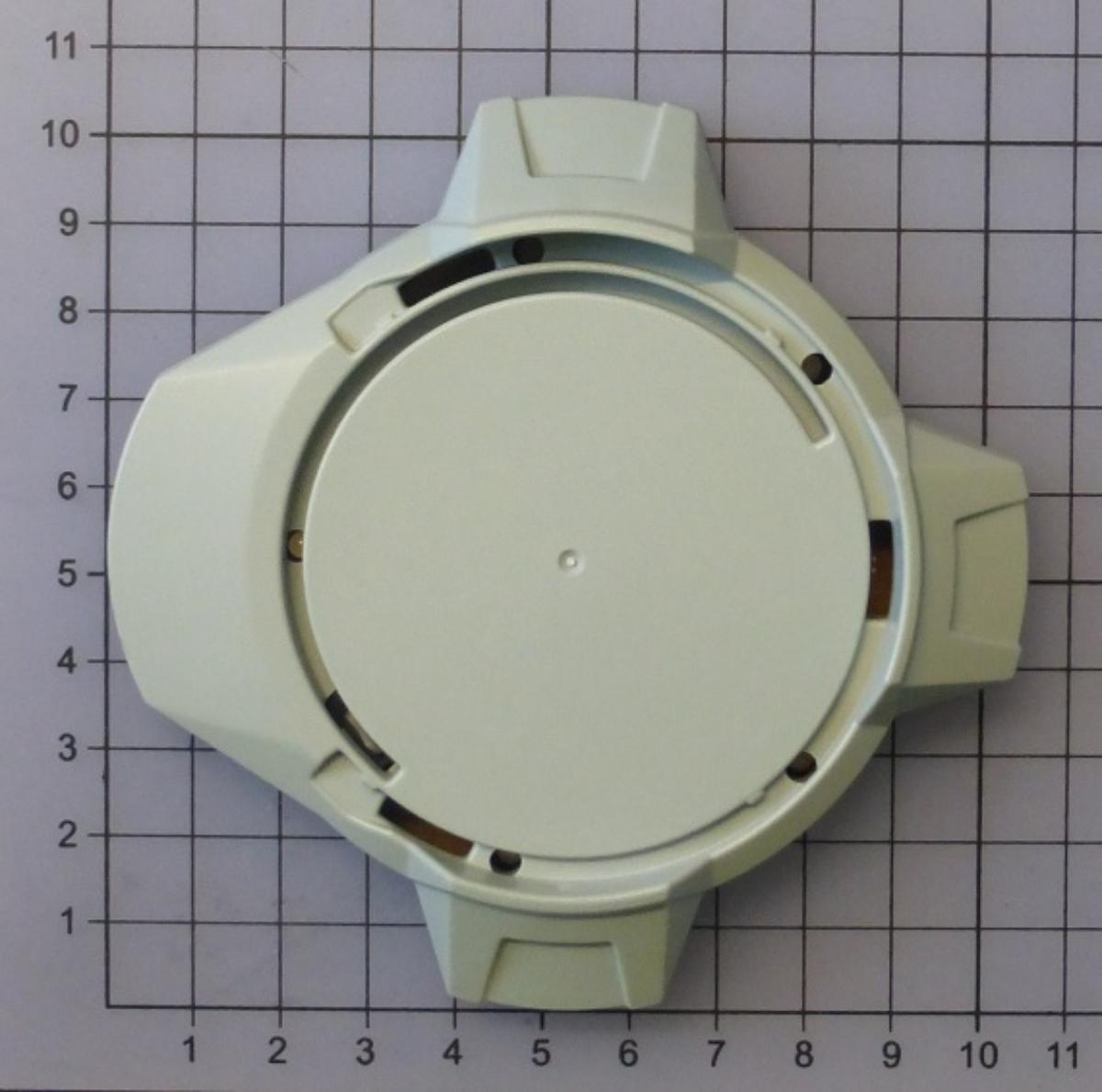 Teil für einen Bausatz für eine Weltraumpolizeistation, sog. "Lichtmodul Spacegef., Artikel 30677113"
- in Form eines Sockels für ein sog. Weltraumgefängnis
- aus grauem Kunststoff gefertigt - lt. Antragsangaben
- mit einem Durchmesser von ca. 8 cm, mit vier Rastnasen, an der Unterseite mit einem Batteriefach
- offensichtlich mit LEDs ausgestattet
- stellt sich als Teil für ein sog. Spacegefängnis einer Polizeistation dar, das überwiegend aus
  Kunststoff besteht und als Bausatz vertrieben wird
- dient der spielerischen Unterhaltung von Kindern und Erwachsenen.

Die Ware ist als "Teil, erkennbar bestimmt für ein anderes als in den Unterpositionen (KN) 9503 0010 bis 9503 0030 erfasstes Modell zur Unterhaltung, Bausatz, aus Kunststoff" einzureihen.