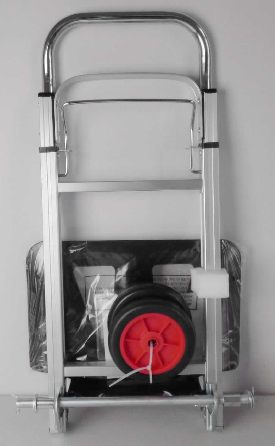 Sackkarre, sog. Aluminium Transportkarre, Foto siehe Anlage, laut Antrag:
- im maßgebenden Zeitpunkt noch nicht zusammengesetzt, 
- im Wesentlichen bestehend aus einer Aluminiumkonstruktion mit zwei Rädern,
- mit den Abmessungen (L x B x H):  40 cm x 36 cm x 70 cm bis 108 cm und 
  einem Eigengewicht von ca. 4,72 kg,
- mit einem in der Höhe verstellbaren Griff,
- mit einem Raddurchmesser von ca. 15 cm und einer maximalen Belastbarkeit von 90 kg,
- mit einer klappbaren Ladefläche in den Abmessungen (L x B): 25 cm x 39 cm,
- wird von Personen mit der Hand geschoben und dient der Güterbeförderung.

"Anderes nicht selbstfahrendes Fahrzeug (Sackkarre)"