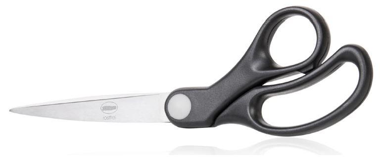 "Universalschere" (Artikel-Nr. 511438)

- bestehend aus zwei um einen Stift x-förmig beweglich gelagerten Scherenblättern
aus unedlem Metall, die an den Enden zwei Griffschalen aus Kunststoff aufweisen

- die Griffschalen sind zur leichteren Handhabung jeweils zu einer Öse zum
Durchstecken der Finger ausgearbeitet

- zur Verwendung in Küche und Haushalt

- mit einer Länge von ca. 21 cm

- auf einer bedruckten Pappkarte mit Produktinformationen aufgemacht

Abbildung siehe Anlage.

Derartige Erzeugnisse gehören als "Scheren mit arbeitendem Teil aus unedlem Metall" zur Codenummer 8213 0000 00 0 des Zolltarifs.