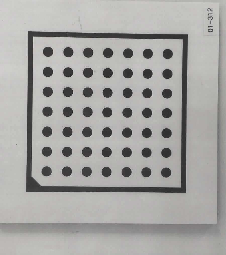 Flacherzeugnis aus Aluminium

Bei der Ware handelt es sich um ein zusammengesetztes Flacherzeugnis, das aus zwei Aluminiumplatten und einer Platte aus Polyethylen (LDPE) besteht. Die Aluminiumplatten haben eine Dicke von 0,3 mm. Die Ware kann eine Gesamtdicke von 2 bis 6 mm aufweisen. Die Ware wird in verschiedenen Größen gehandelt. Die Aluminiumplatten sind mit einer gemusterten Kunststofffolie und einem Oberflächenschutz beschichtet. Den Angaben nach bestehen die Aluminiumplatten aus einer Legierung (EN AW-5005). Die Ware wird den Angaben nach zur Kalibrierung von Kameras in der industriellen Bildverarbeitung verwendet.


Die Ware wird nach ihrer stofflichen Beschaffenheit als Blech aus Aluminium, mit einer Dicke von mehr als 0,2 mm, quadratisch oder rechteckig, aus Aluminiumlegierungen, andere, mit Farbe versehen, lackiert oder mit Kunststoff beschichtet, andere, in den TARIC-Code 7606 1220 90 eingereiht.

Eine Einreihung in die Position 9017 ist ausgeschlossen.