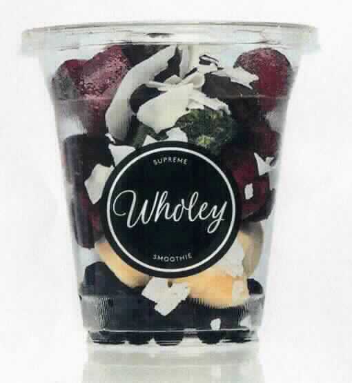 Smoothie-Mix, gefroren, vorportioniert.

Vorgelegt wurde eine Rezeptur und eine Informationsbroschüre mit Abbildungen diverser Smoothie-Mischungen, jedoch kein Warenmuster. Der Smoothie soll nach Zugabe von Wasser durch Homogenisieren der Mischung in einem Mixer hergestellt werden. Gemäß den Rezepturangaben handelt es sich um eine Mischung aus gefrorenen Früchten (ca. 60 %, davon ca. 35 % Bananen), gefrorenem Acai-Püree (ca. 14 %), gefrorenem Gemüse (ca. 11 %), getrockneten Datteln (ca. 10 %) und weiteren Zutaten (ca. 5 %), verpackt in einem Klarsichtbecher. Die gefrorenen Früchte bestimmen aufgrund ihrer Menge den Charakter der Mischung.

Früchte, gefroren, ohne Zusatz von Zucker oder anderen Süßmitteln, keine der Unterpositionen 0811 10 bis 
0811 9085, andere.
