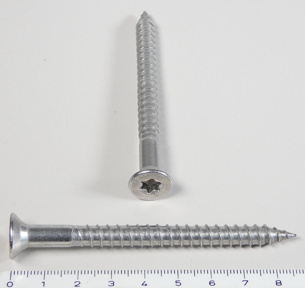 Es handelt sich um Schrauben aus nicht rostendem Stahl mit Senkkopf, mit Innensechsrund ("Torx", geschützte Marke) und mit einem nicht bis zum Kopf reichenden Holzschraubengewinde. Das Gewindeende ist zu einer Spitze ausgearbeitet. Der Kern der Schraube verjüngt sich zur Spitze hin.
Gesamtlänge: etwa 85 mm, Gewindedurchmesser: etwa 7 mm.
- Antragstellerangaben -

Abbildung siehe Anlage.

Derartige Erzeugnisse gehören als "andere Holzschrauben aus nicht rostendem Stahl" zum TARIC-Code 7318 1210 90.