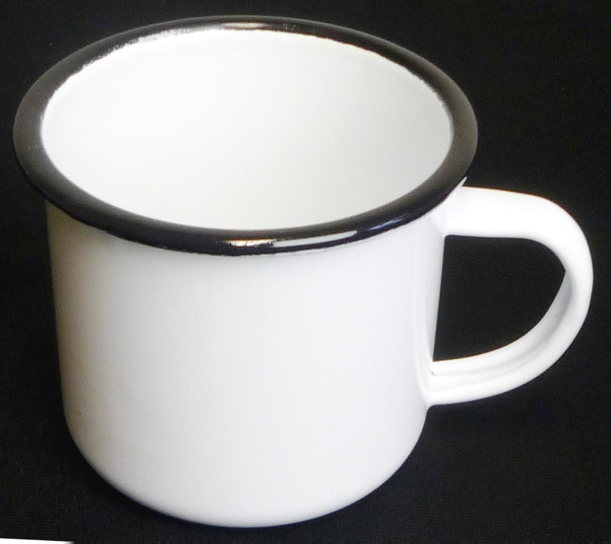 Sog. Tasse aus Stahl:
Bei der Ware handelt es sich um zylinderförmige, ca. 8 cm hohe, mit einem Griff versehene Trinkgefäße (Tassen,
Becher) aus emailliertem Stahlblech (kein nicht rostender Stahl).
Durchmesser ca. 80 mm
Gewicht ca. 130 Gramm
Fassungsvermögen ca. 300 ml
Die Tassen weisen die Farben silber, schwarz bzw. blau auf.
Antragstellerangaben.
- Abbildung siehe Anlage -

Derartige Waren sind als "andere Haushaltsartikel aus Stahl, emailliert" in die Codenummer 7323 9400 00 0 des Zolltarifs einzureihen.