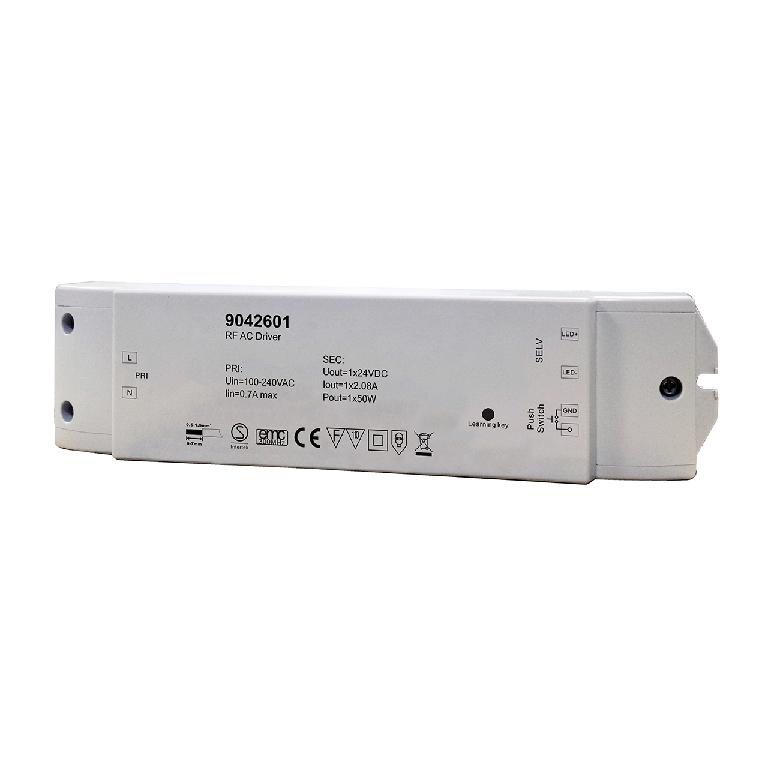 Luxigent Universalempfänger mit integriertem Netzteil,  Art.-Nr. 9042601
- mit einer mit Funkempfangsmodul und weiteren aktiven und passiven Bauelementen 
  bestückten gedruckten Schaltung in einem Gehäuse mit Anschlusskontakten für
  Stromversorgung und LED-Beleuchtungen (Abbildung siehe Anlage),
- zum Empfangen von Funkfernsteuersignalen von bis zu acht Fernbedienungen
  (nicht Gegenstand dieser Auskunft),
- zur funkferngesteuerten Bedienung von Beleuchtungssystemen.

"Funkfernsteuergerät (Empfangsgerät zum Fernsteuern)"