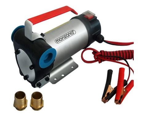 Sog. Dieselpumpe (Abbildung siehe Anlage),
- aus einer Flügelzellenpumpe mit Elektromotor, in einem spezifisch geformten
  Gehäuse mit Handgriff, Ansaugstutzen, Ablassstutzen, zwei Batterieklemmen
  und Bedienelement,
- angetrieben über die 12-V-Autobatterie, mit einer maximalen Förderleistung von 40 l/min,
- zum Abpumpen, Absaugen oder Umpumpen von Öl und Diesel,
- in einer gemeinsamen Verkaufsumschließung mit zwei Messinganschlüssen.
Die Pumpe bestimmt den Charakter des Ganzen.

"Flüssigkeitspumpe, rotierende Verdrängerpumpe, Flügelzellenpumpe, keine Hydropumpe, 
 in Warenzusammenstellung mit nicht charakterbestimmenden Messinganschlüssen, in
 Aufmachung für den Einzelverkauf"