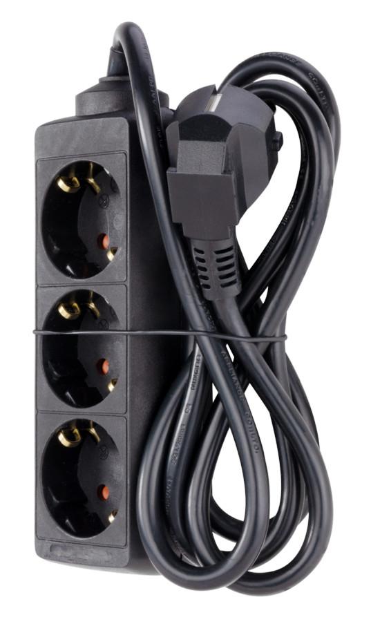 Verlängerungskabel, sog. „Steckdosenleiste, 3-fach“,
- bestehend aus einem isolierten elektrischen Kabel von ca. 5 m Länge (Kabeltyp: H05VV-F 3G1,5mm²),
  an einem Ende mit einem Schutzkontakt-Stecker zum Anschließen an eine Netzsteckdose, am anderen
  Ende mit einem Kunststoffgehäuse mit drei Steckdosen ausgestattet,
- für eine Spannung von 250 Volt,
- zum Transport von elektrischem Strom innerhalb eines örtlichen Bereichs (z.B. eines Raums) zu verschiedenen Geräten.

Die Ware ist als "isoliertes elektrisches Kabel, nicht von den Unterpositionen (HS) 8544 11 bis 8544 30 erfasst, für eine Spannung von 1000 Volt oder weniger, mit Anschlussstücken versehen, nicht von der für die Telekommunikation verwendeten Art, keine Ware der Codenummern 8544 4290 10 0 bis 8544 4290 80 0 erfasst" einzureihen.