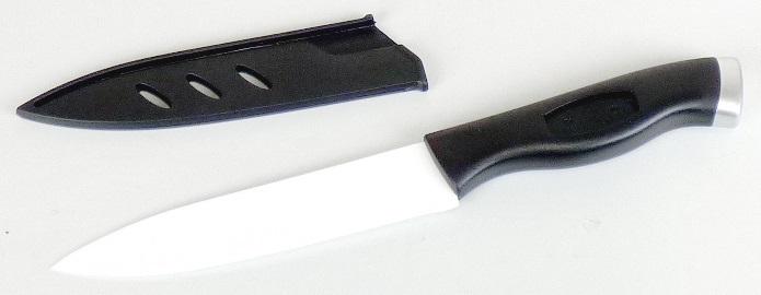Anderer keramischer Haushaltsartikel, sog. Keramik-Messer, Foto siehe Anlage,
- aus verschiedenen Stoffen zusammengesetzte Ware, bestehend aus:
- - einer spitz zulaufenden Klinge (Länge: ca. 13 cm),
- - - keramisches Erzeugnis, nach vorheriger Formgebung gebrannt,
- - - lt. Antrag aus Zirkoniumoxidkeramik (andere Keramik als Porzellan, gewöhnlicher Ton,
      Steinzeug, Steingut oder feine Erden),
- - einem Griff aus Kunststoff (Länge: ca. 11 cm),
- die Klinge aus Keramik bestimmt insbesondere aufgrund ihrer Bedeutung in Bezug auf die
  Verwendung (arbeitendes Teil) den wesentlichen Charakter der zusammengesetzten Ware,
- mit einer Gesamtlänge von ca. 24 cm,
- mit einem über die Klinge gezogenen Schutz (Scheide) aus Kunststoffen und verpackt in einem
  Karton mit einem Einsatz aus Schaumkunststoff.

"Anderer keramischer Haushaltsartikel (Messer), Artikel für den Tisch- oder Küchengebrauch, aus
 anderer Keramik als Porzellan, gewöhnlicher Ton, Steinzeug, Steingut oder feine Erden"