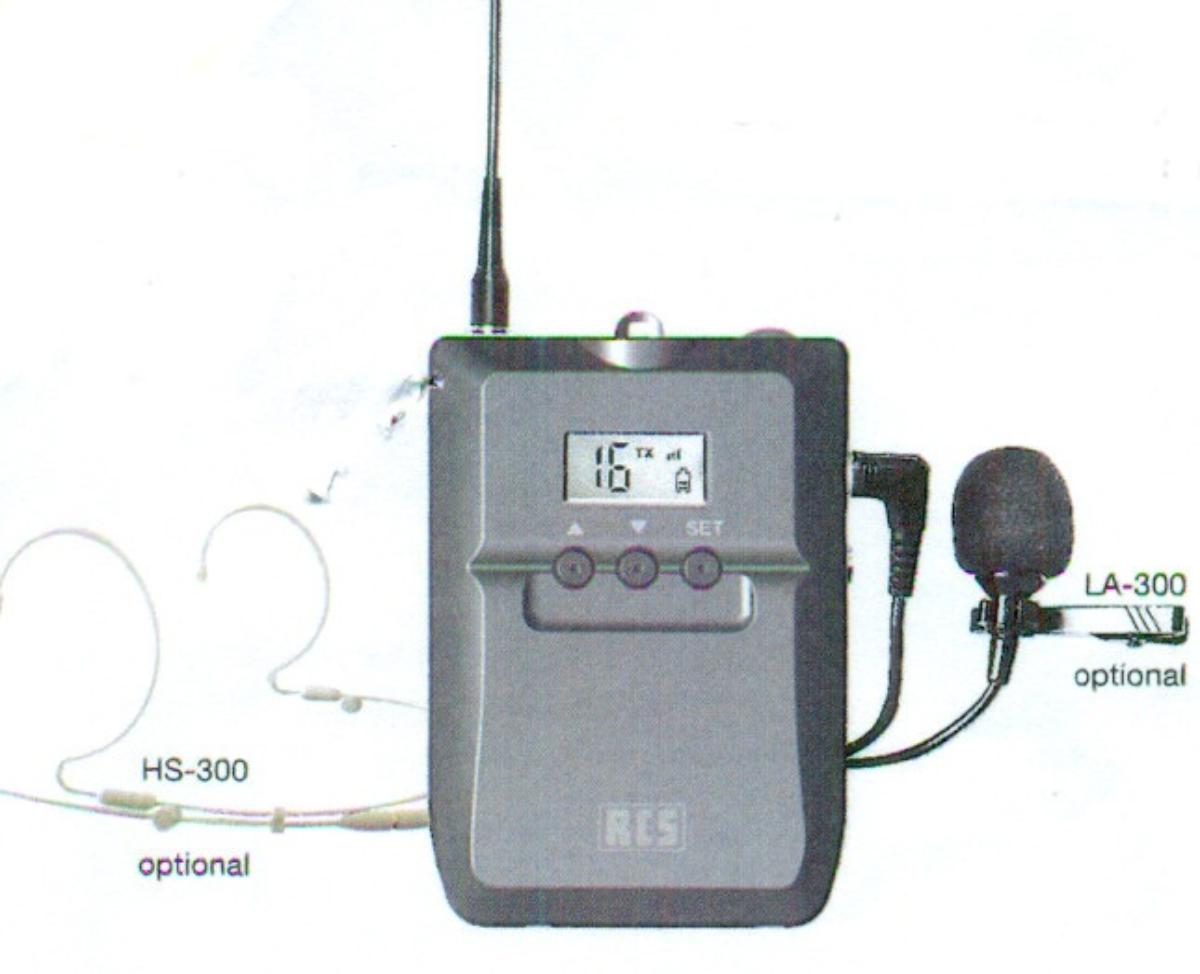 Ansteckmikrofon
- aus einem Mikrofon in einem Gehäuse mit Befestigungsklammer und fest angebrachtem
  Kabel mit Klinkenstecker, Abbildung siehe Anlage,
- zum Umwandeln von Schallwellen in elektrische Impulse,
- zusammen mit Funksender und Beipack (Ledertasche) in einer gemeinsamen
  Verkaufsumschließung.
Das Ansteckmikrofon bestimmt den Charakter des Ganzen.

"Mikrofon, nicht für zivile Luftfahrzeuge- Mikrofon, in Warenzusammenstellung mit nicht charakterbestimmendem Funksender
 sowie nachrangigem Beipack, in Aufmachung für den Einzelverkauf"