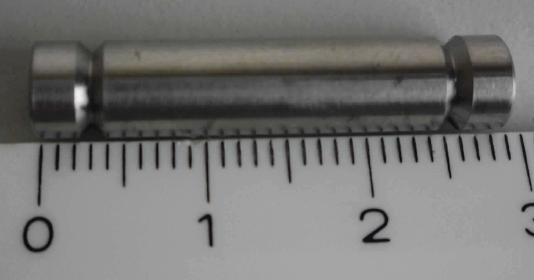 Es handelt sich um massive, zylindrische Erzeugnisse aus Stahl, die mit zwei radial verlaufenden Nuten in den Endbereichen versehen sind. Sie weisen eine Länge von ca. 29 mm und einen Durchmesser von ca. 6 mm auf.
Die Erzeugnisse dienen als Drehpunkt und Verbindungselement in einem sog. Greifer.
-Antragstellerangaben-

Abbildung siehe Anlage.

Derartige Erzeugnisse gehören als "den Bolzen ähnliche Waren, aus Stahl ohne Gewinde," zur Codenummer 7318 2900 90 0 des Zolltarifs.