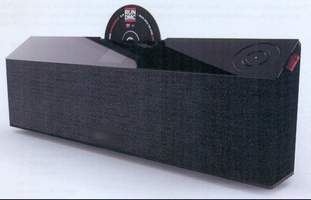 Rundfunkempfangsgerät
- aus einem Rundfunkempfangsteil für den DAB- und UKW-Empfang, Tonfrequenzverstärker,
  CD-Laufwerk, Audiodecoder, WLAN-Modul, Bluetooth-Sende- und Empfangsmodul, Uhr mit
  Weckfunktion und Lautsprechern in einem Gehäuse mit Display, Bedienelementen, Antenne,
  USB-Anschluss, Audio- und Stromanschluss, mit Fernbedienung mit Batterien (Abbildung s. Anlage),
- zum Rundfunkempfang im DAB- und UKW-Bereich, zum Verstärken von Audiosignalen einschließlich
  der Ausgabe über Lautsprecher, zur Anzeige der Uhrzeit mit Weckfunktion, zur Tonwiedergabe von
  CompactDiscs und USB-Speichermedien sowie Audiodateien verschiedener Formate aus dem Internet
  oder einem lokalen Netzwerk (Audiostreaming) - kennzeichnende Haupttätigkeit - und zum drahtlosen
  Empfangen von Audiodaten im Bluetooth-Standard,
- zusammen mit Beipack (Wandmontagevorrichtung, Bedienungsanleitung) in einer gemeinsamen
  Verkaufsverpackung.
Das Rundfunkempfangsgerät bestimmt den Charakter des Ganzen.

"Rundfunkempfangsgerät, nicht von der in den Unterpositionen (KN) 8527 12 00 bis 8527 29 00 erfassten
 Art, kombiniert mit Tonwiedergabegerät und Uhr (Rundfunkempfangsgerät kombiniert mit Tonwieder-
 gabegerät und Uhr - kennzeichnende Haupttätigkeit - und Apparat für die Kommunikation in einem
 drahtlosen Netzwerk, in funktioneller Einheit mit Fernbedienung, in Warenzusammenstellung mit nicht
 charakterbestimmendem Beipack, in Aufmachung für den Einzelverkauf)"