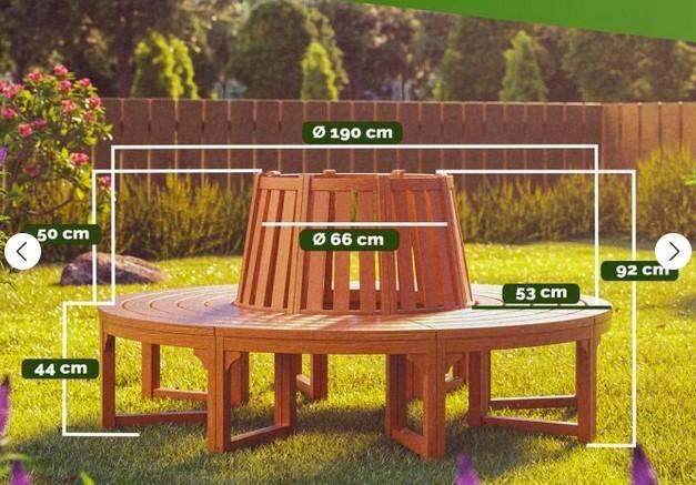 Bei der als "Baumbank" bezeichneten Ware handelt es sich um ein ungepolstertes Sitzmöbel aus Eukalyptusholz für den Außenbereich mit einer Sitzhöhe von 45 cm und einer Höhe der Sitzlehne von 92 cm. Die rundlich angeordneten Sitzflächen haben einen äußeren Durchmesser von ca. 160 bzw. 190 cm. Die Rückenlehnen begrenzen eine mittige Aussparung, die Platz für eine Bepflanzung bietet.

Die noch nicht zusammengesetzte und verpackte Ware wird als "anderes als von der Position 9402 erfasstes Sitzmöbel, nicht von den Unterpositionen 9401 10 bis 9401 59 erfasst, mit Gestell aus Holz, nicht gepolstert" eingereiht.
