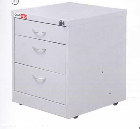 Anderes als in den Positionen 9401 und 9402 erfasstes Metallmöbel für Labore, sog. Unterschrank, fahrbar, in den Abmessungen von 570 mm x 470 mm x 680 mm (Breite x Tiefe x Höhe), im Wesentlichen bestehend aus: 
- einem mit grauer Farbe überzogenen Blechkorpus mit 4 Lenkrollen, 
- drei unterschiedlichen großen Holzschubladen mit Metallrollenführung, Griffleiste und   Einsätzen und
- einer Zentralschließung.
Charakterbestimmend im Hinblick auf die Verwendung ist der Korpus aus unedlem Metall. Der Unterschrank dient in Verbindung mit einem Arbeitsplatz (nicht Gegenstand dieser vZTA) der Ausstattung von Laboratorien im Bereich der Mikroelektronik.

Abbildung der Ware im Internet