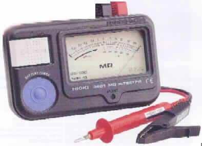 Gerät zum Messen elektrischer Größen in Form eines Multimeters ohne Registriervorrichtung, nicht für zivile Luftfahrzeuge bestimmt, sog. Milliohm-Isolationstester Hioki 3451-11.
Es handelt sich um ein ca. 152 x 95 x 47 mm (B x H x T) großes Gerät mit Analog-Anzeige, das mit zwei Prüfleitungen mit Messspitze bzw. Abgreifklemme ausgestattet ist. Der Isolationstester dient zum Messen von Spannungen bis 250 Volt und Isolationswiderständen bis 20 Milliohm.

Ein Bild der Ware befindet sich im Internet unter http://europa.eu.int/comm/taxation_customs/dds/de/ebticau.htm.