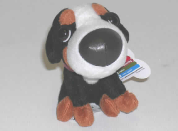 Spielzeug, ein Tier darstellend, Füllmaterial enthaltend, sog. Bernese Mountain Dog aus der Aktion "Mc Donald´s - The Dog 2008".
Es handelt sich um einen ca. 9,5 cm großen Hund (Berner Sennenhund) aus verschiedenfarbigem Plüschspinnstoff, der einem im Verhältnis zum Körper sehr großen Kopf aufweist. Er ist mit weichem Material gefüllt. Augen und Nase des Tieres bestehen aus Kunststoff. Um den Hals trägt es ein dunkelrotes Halsband aus Kunststoff, das im Nacken mit einer Spinnstoffkordel am Tier befestigt ist, so dass es auch als Anhänger verwendet werden kann. 
Das Spielzeugtier ist zusammen mit einem Beipackzettel in einem Polyethylenbeutel für den Einzelverkauf aufgemacht und dient der spielerischen Unterhaltung von Kindern.
Ein Bild der Ware ist im Internet unter http://europa.eu.int/comm/taxation_customs/dds/de/ebticau.htm zu finden.