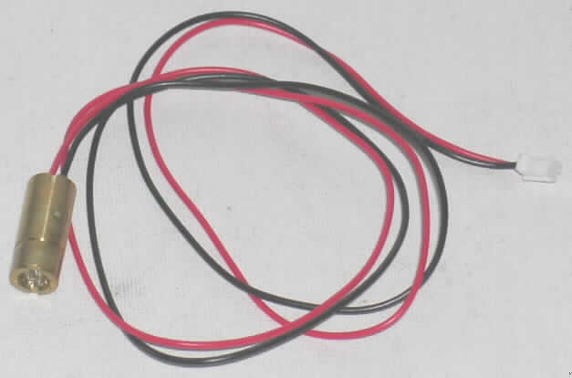 Lasermodul, keine Ware der Unterposition 9013 10, sog. Laserdiode, im Wesentlichen bestehend aus einer Laserdiode, einer optischen Einheit mit Fokussierlinse sowie Steuerelektronik, in einem gemeinsamen Gehäuse mit Anschlusskabel und Stecker (Abmessungen des Gehäuses: ca. 20 mm lang, mit einem Durchmesser von ca. 8 mm). Das Modul ist für den Einbau in eine Säge bestimmt und dient dort der Markierung der Sägelinie, ähnlich einem Laserpointer. Die ausgegebene Wellenlänge beträgt 630 bis 660 nm.
Es handelt sich nicht um eine Laserdiode der Position 8541.
Ein Bild der Ware befindet sich im Internet unter http://ec.europa.eu/taxation_customs/dds/ebticau_de.htm.