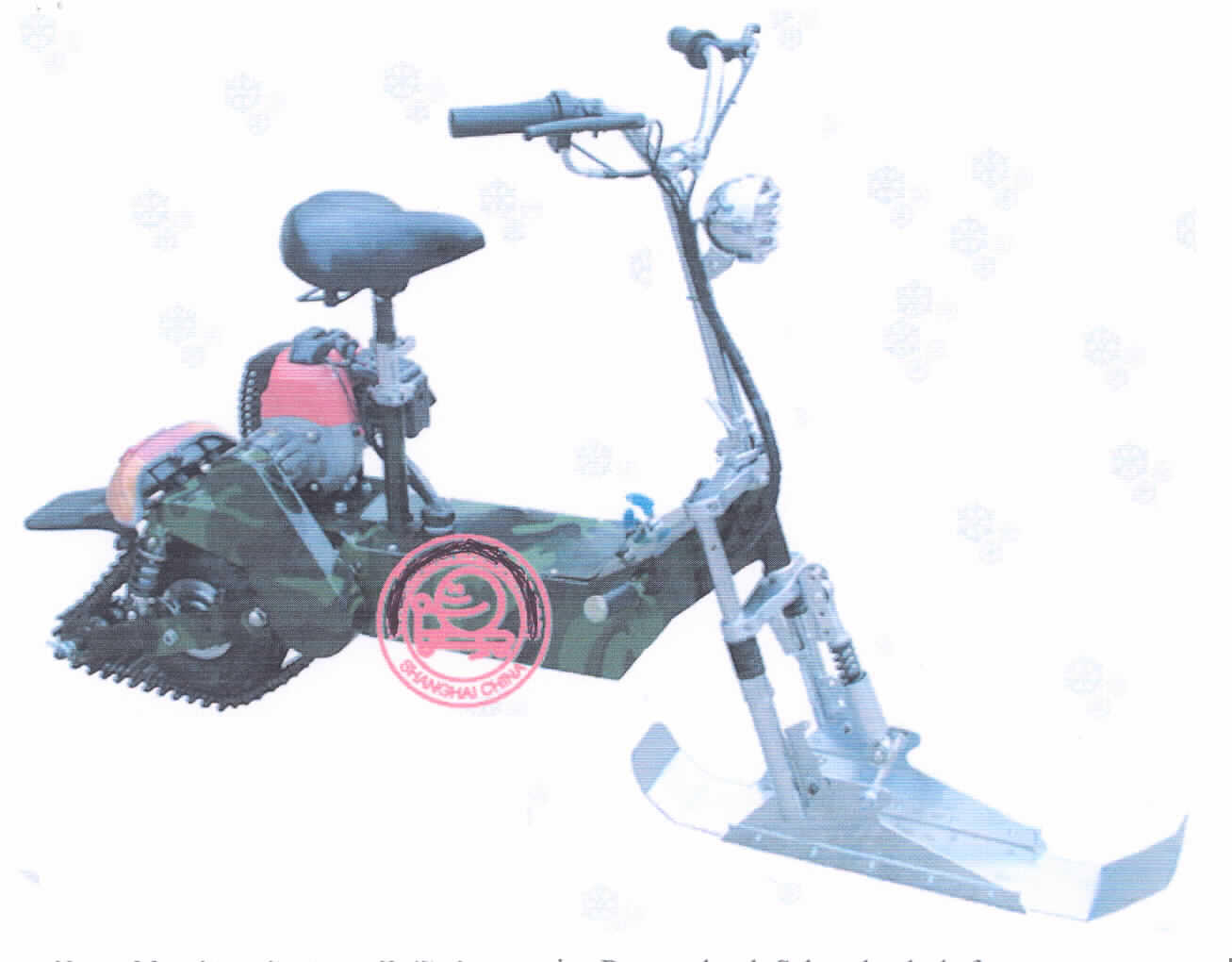 Motorschlitten mit Kolbenverbrennungsmotor und einem Hubraum von 43 ccm für den Transport von einer Person bestimmt.

Der Schlitten besteht im Wesentlichen aus einem breiten Rahmen mit Fußrasten, an dem ein Lenkervorbau (ähnlich einem Fahrradlenker mit Gabel) mit Kufe, ein Sattel, ein Gas-Verbrennungsmotor mit aufgesetztem Tank von 1,25 l und ein hinterer Antrieb in Raupenform angebracht sind.  Er ist zusammenklappbar, hat ein Gewicht von 60 kg und eine maximale Beladung von 100 kg bei einer maximalen Geschwindigkeit von 26 km/h. 

Der Motorschlitten dient zur Beförderung von einer Person durch Schneelandschaften.