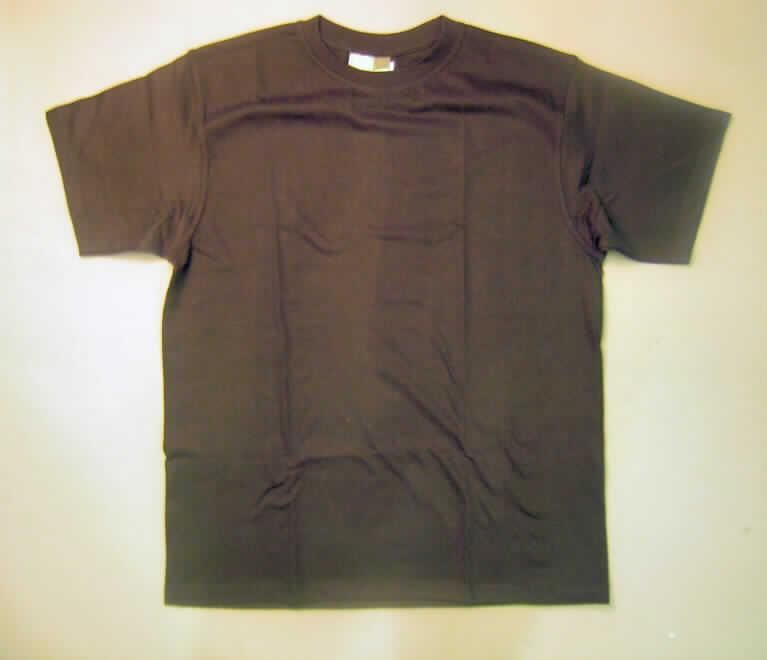 Modisches Unterhemd, sog. Kurzarm T-Shirt, Artikel-Nummer 3100F, Größe S, siehe beigefügtes
Foto,
- aus 0,6 mm dicken, leichten, einfarbigen Gewirken aus lt. Antrag 100% Baumwolle, 
- über den Schritt reichend (Rückenlänge: 70 cm),
- mit einem halsnahen, runden Halsausschnitt,
- ohne Öffnung und ohne Verschluss,
- mit kurzen, nicht enganliegenden Ärmeln (somit kein T-Shirt),
- modisch gestaltet; wird unmittelbar auf der Haut getragen,
- am unteren Rand durch Umschlagen und Festnähen gesäumt.