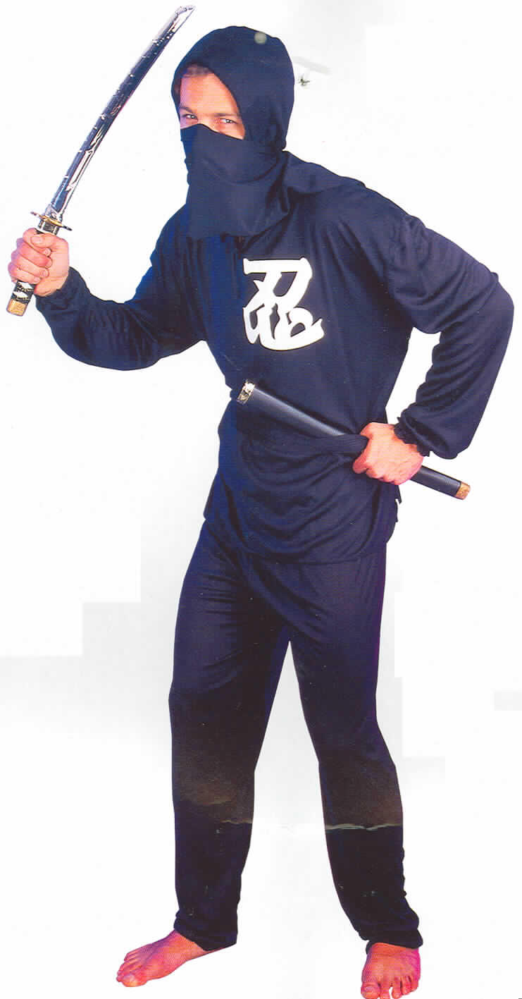 Warenzusammenstellung bestehend aus einer Kombination (Hemdbluse und lange Hose),
einer Kopfbedeckung (Kapuze) und zwei Zuschnitten aus Gewirken als Meterware (Maske
und Gürtel), sog. Ninja Art 70050, in Erwachsenengröße, siehe Fotos,
-   in Aufmachung für den Einzelverkauf,
-   zur Befriedigung eines speziellen Bedarfs zusammengestellt,
-   gehört als Maskenkostüm aus Spinnstoffen nicht zum Warenkreis der Karnevalsartikel
    der Position 9505,
-   nach dem Umfang und nach dem Wert verleiht die Kombination (Hemdbluse und lange 
    Hose) der Warenzusammenstellung ihren wesentlichen Charakter,
-   Kombination:
--  aus 0,6 mm dicken, einfarbigen  (schwarzen) Gewirken aus lt. Antrag 
    100 % synthetischen Chemiefasern,
--  bestehend aus einer Hemdbluse und einer langen Hose,
--  vollständig aus ein und demselben Flächenerzeugnis hergestellt, 
--  ohne Merkmale auf den Trägerkreis (unisex),
--  Hemdbluse:
--- mit einem runden Halsausschnitt, mit Randeinfassung
--- vorn mit einer kurzen, nicht durchgehenden Öffnung, mit Verschluss aus zwei 
    Bindebändern, die aus der Fortsetzung der Randeinfassung gebildet wurden,
--- über den Schritt reichend (Rückenlänge: 76 cm),
--- mit langen Ärmeln, mit elastischen, verengenden Armabschlüssen,
--- am unteren Rand durch Umschlagen und Festnähen gesäumt,
--- den Hemden für Männer entsprechend zugeschnitten,
--  lange Hose:
--- in der Taille abschließend, mit einem elastischen Taillenbund,
--- mit knöchellangen Hosenbeinen, mit elastischen verengenden Beinabschlüssen,
-   Kopfbedeckung (Kapuze):
--  aus 0,6 mm dicken, einfarbigen (schwarzen) Gewirken aus lt. Antrag 
    100 % synthetischen Chemiefasern,
--  der Kopfform angepaßt hergestellt, 
--  am unteren Rand mit Randeinfassung, mit Verschluss aus zwei 
    Bindebändern, die aus der Fortsetzung der Randeinfassung gebildet wurden,
-- am Kapuzenrand nicht gesäumt,
-   Gewirke als Meterware (Gürtel):
--  aus 0,6 mm dicken, einfarbigen (schwarzen) Gewirken aus lt. Antrag 
    100 % synthetischen Chemiefasern,
--  soll als Bindegürtel verwendet werden,
--  in den Abmessungen: Länge 152 cm, Breite 6,5 cm,
--  nicht konfektioniert, somit kein Bekleidungszubehör der Pos. 6117,
-   Gewirke als Meterware (Maske):
--  aus 0,6 mm dicken, einfarbigen (schwarzen) Gewirken aus lt. Antrag 
    100 % synthetischen Chemiefasern,
--  soll zum Verdecken der Mund- und Nasepartie verwendet werden,
--  in den Abmessungen: Länge 102 cm, Breite 14 cm,
--  nicht konfektioniert.