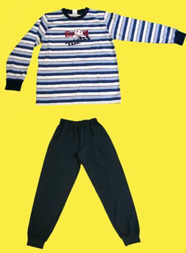 Schlafanzug, sog. Mädchen Pyjama, Art. PJN 29430, Größe 152, s. Foto,
- aus verschiedenen 0,5 mm und 0,6 mm dicken, einfarbigen (Hose: dunkelblau) und buntge-
  wirkten (Oberteil: quergestreift in den Farben weiß/hellblau/dunkelblau) Gewirken
  aus lt. Antrag 100 % Baumwolle,
- nach Schnitt (weit geschnitten), Ausstattung (Muster des Oberteils, kontrastfarbene
  Bündchen und Halseinfassung des Oberteils) und Material (lappig) erkennbar dazu 
  bestimmt, ausschließlich oder im wesentlichen als Nachtkleidung im Bett getragen zu 
  werden,
- Oberteil: mit einem runden, halsnahen Ausschnitt mit einer kontrastfarbener Randein-
  fassung, 
- ohne Öffnung und ohne Verschluß, somit ohne Hinweise auf einen bestimmten Trägerkreis
  (unisex), 
- mit langen Ärmeln mit verengenden, kontrastfarbenen Bündchen,
- über die Taille reichend (Rückenlänge: 63 cm),
- mit einem Aufdruck auf der Vorderseite ("Good night")
-- am unteren Rand gesäumt,
- lange Hose: in der Taille abschließend; mit einem elastischen Taillenbund ohne Öffnung;
  mit knöchellangen Hosenbeinen; an den Beinabschlüssen mit verengenden Bündchen.