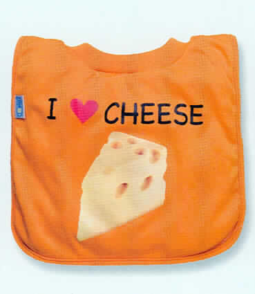 Bekleidungszubehör für Kinder, sog. Lätzchen, Artikel: Favorite Food Bib # 156,
für Kinder von 6 bis 24 Monaten, siehe Foto,
- doppellagig gearbeitet, aus 0,7 mm dicken, einfarbigen Gewirken aus lt. Antrag 
  100 % Baumwolle,
- in annähernd rechteckiger Form, an den Ecken abgerundet; mit den Abmessungen ca. 
  38 cm x 27 cm,
- im oberen Drittel mit einer runden Öffnung mit einer 3 cm breiten, gerippten, 
  doppelt gearbeiteten Randeinfassung, mit einem Umfang von ca. 32 cm 
  (entspricht Größe 92 und größer, somit kein Bekleidungszubehör für Kleinkinder der 
  Positon 6111),
- an den Rändern mit schmalen, Streifen aus Gewirken eingefasst, 
- vorn mit einem großen Motiv ("Käsestück") und einem Schriftzug bedruckt.