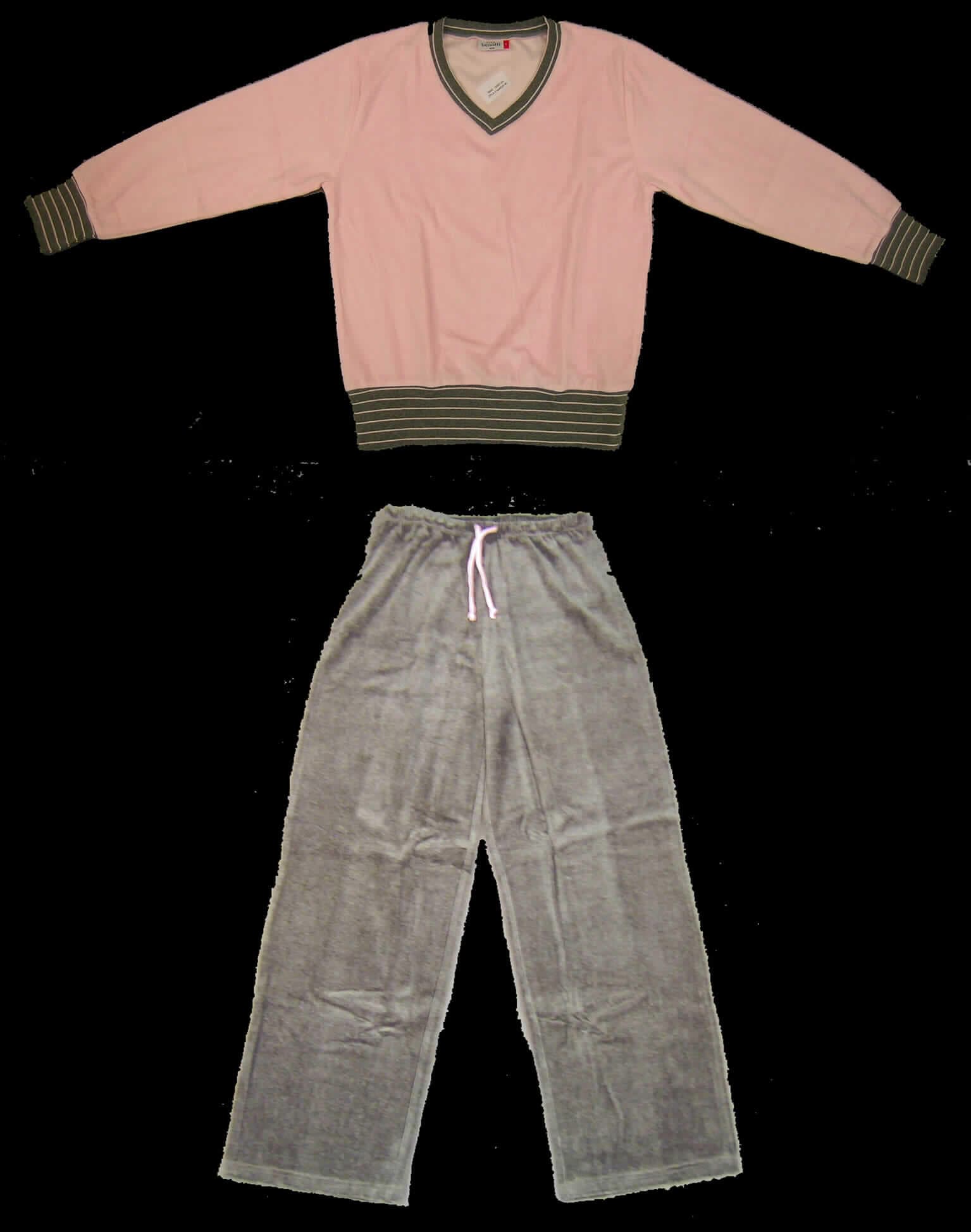 Zweiteilige Zusammenstellung, bestehend aus einem Pullover und einer langen Hose, sog. Damen-
Schlafanzug, Artikel 51221, Größe 40/42, siehe beigefügte Fotos,
- in gemeinsamer Aufmachung für den Einzelverkauf,
- aus verschiedenen einfarbigen (rosafarben und graumelierten), 1,3 mm dicken Samtgewirken (sog.
  Nicky) aus lt. Antrag 80 % Baumwolle und 20 % Polyester (synthetische Chemiefasern), mit einer
  Floroberfläche aus lt. ergänzenden Antragsangaben aus 100 % Baumwolle,
- nach Gesamteindruck und Materialbeschaffenheit nicht erkennbar dazu bestimmt, ausschließlich
  oder im Wesentlichen als Nachtkleidung im Bett getragen zu werden, somit kein Schlafanzug, 
- nicht vollständig aus ein und demselben Flächenerzeugnis hergestellt, somit keine Kombination,
- u.a. aufgrund der Materialbeschaffenheit (Samtgewirke) kein Trainingsanzug der Position 6112, 
- ohne Merkmale, die auf einen bestimmten Trägerkreis (Männer oder Frauen) hinweisen (unisex),
- Pullover: 
-- über die Taille reichend (Rückenlänge: 67 cm),
-- vorn mit einem V-förmigen Halsausschnitt mit einer angesetzten, buntgewirkten Randeinfassung
   aus gerippten Gewirken,
-- ohne Öffnung und ohne Verschluss,
-- mit langen Ärmeln mit verengenden Bündchen aus buntgewirkten, gerippten Gewirken,
-- am unteren Rand mit einem angesetzten, 9 cm breiten, verengenden Bund aus buntgewirkten,
   gerippten Gewirken.