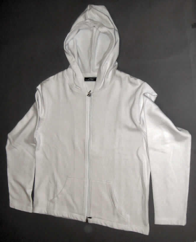 Strickjackenähnliches Kleidungsstück, sog. Ladies Jacket Hooded, Art. JN 174, Größe L, 
siehe Foto,
- aus 1,5 mm dicken, einfarbigen Gewirken aus laut Antrag 100 % Baumwolle, 
- über die Taille reichend (Rückenlänge: 61 cm),
- mit einer angenähten Kapuze,
- vorn mit einer durchgehenden Öffnung, mit einem bis zum Kapuzenrand reichenden 
  Reißverschluss, ohne Überlappung; ohne Merkmale, die auf den Trägerkreis (Männer 
  oder Frauen) hinweisen (unisex),
- mit langen Ärmeln, 
- mit aufgesetzten Taschen unterhalb der Taille, in Art der sog. Kängurutasche, u.a. damit
  keine Hemdbluse der Position 6106,
- ungefüttert; nicht in Bahnen gearbeitet und wegen fehlender Formfestigkeit der Gewirke 
  keine Jacke der Position 6104,
- an den Ärmelenden und am unteren, geraden Rand durch Umschlagen und Festnähen
  gesäumt,
- wird üblicherweise nicht über jeder anderen Kleidung zum Schutz gegen das Wetter 
  getragen, deshalb kein Kleidungsstück der Position 6102.