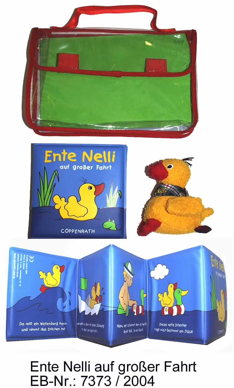 Bei dem Verlagserzeugnis "Ente Nelli auf großer Fahrt" handelt es sich um eine Zusammenstellung folgender Waren, die gemeinsam mit einem mit Produktinformationen farbig bedruckten Pappeinleger in einer einfachen, durchsichtigen Kunststofftasche mit Klettverschlüssen aufgemacht sind:
1.  Ein leporelloartig gefaltetes Buch für Kinder aus an den Rändern verschweißter und durch weiche Einlagen verstärkter Kunststofffolie (Format etwa 59,4 x 12 cm, vier Mal auf etwa 12 x 12 cm gefaltet) mit dem Titel "Ente Nelli auf großer Fahrt", das in zahlreichen Bildern und Versform die Geschichte einer kleinen Ente, die hinaus auf einen See schwimmt, erzählt.
2. Eine aus Zuschnitten aus gelbem und rotem Frotteestoff zusammengenähte,  weich ausgestopfte, im unteren Bereich mit Granulat (Standfestigkeit) versehene, etwa 9 cm große Ente mit Halstuch mit aufgesticktem Namen "Nelli", mit der die Buchszenen nachgespielt werden können.
Derartige Warenzusammenstellungen gehören als "durch Text charakterisierte, zum Lesen bestimmte Druckerzeugnisse, illustriert, in Form von losen Bogen oder Blättern, gefalzt" zur Codenummer 4901 1000 00 9 des Elektronischen Zolltarifs, da ihr wesentlicher Charakter aufgrund des Wertes, des Umfanges und der Bedeutung in Bezug auf die Verwendung durch das unter 1. beschriebene Druckerzeugnis  bestimmt wird.