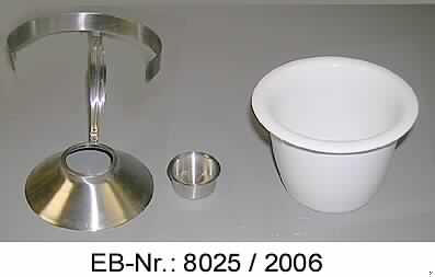 "Schokoladenfondue Set"; es handelt sich um Fondue-Sets, jeweils zusammengestellt aus einem Schokoladenfondue und sechs Fonduegabeln (lt. Antragstellerangaben). Die Fondues sind zusammengesetzt aus einem Rechaud mit einer Vorrichtung für feste Brennstoffe (nicht Gegenstand dieser vZTA), aus nicht rostendem Stahl (lt. Antragstellerangaben), und einer Schale aus Keramik (lt. Antragstellerangaben). Die Bestandteile sind gemeinsam in einem Pappkarton für den Einzelverkauf aufgemacht (lt. Antragstellerangaben).

Abbildung siehe Anlage.

Derartige Erzeugnisse gehören als "den Kochvorrichtungen ähnliche nichtelektrische Haushaltsgeräte aus Stahl, für Festbrennstoffe" zur Codenummer 7321 1900 00 des Integrierten Zolltarifs der EG (TARIC).