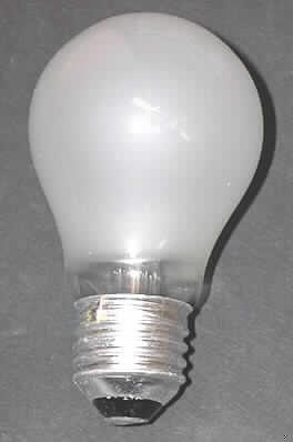 Glühlampe,
- aus einem kolbenförmigen, evakuierten und mattierten Glaskörper, mit einer Wolframwendel 
  und einem Schraubsockel (E27),
- für eine Spannung von 230 V, mit einer Leistung von 60 W,
- zur Verwendung als Leuchtmittel in verschiedenen Beleuchtungskörpern.
(Abbildung siehe Anlage)

�Elektrische Glühlampe, keine Wolfram-Halogen-Glühlampe, mit einer Leistung von weniger
 als 200 W und für eine Spannung von mehr als 100 V, keine Reflektorlampe, nicht für be- 
 stimmte Luftfahrzeuge�